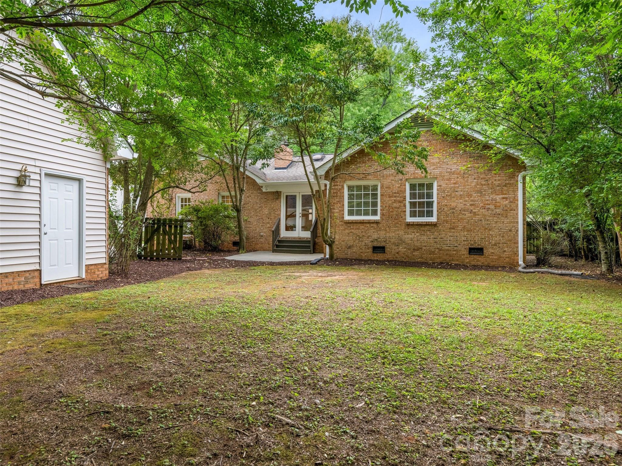 5020 Glenbrier Drive — Charlotte