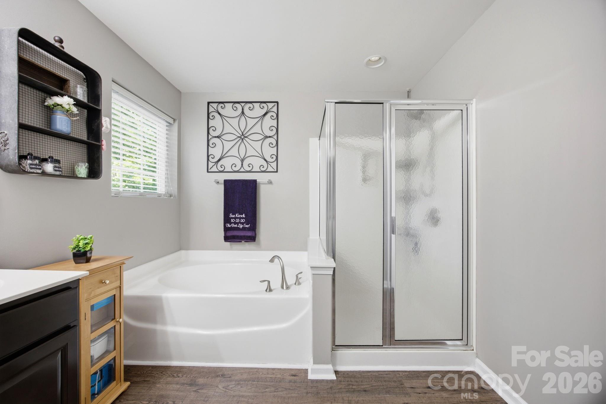 12325 Canal Drive — Huntersville