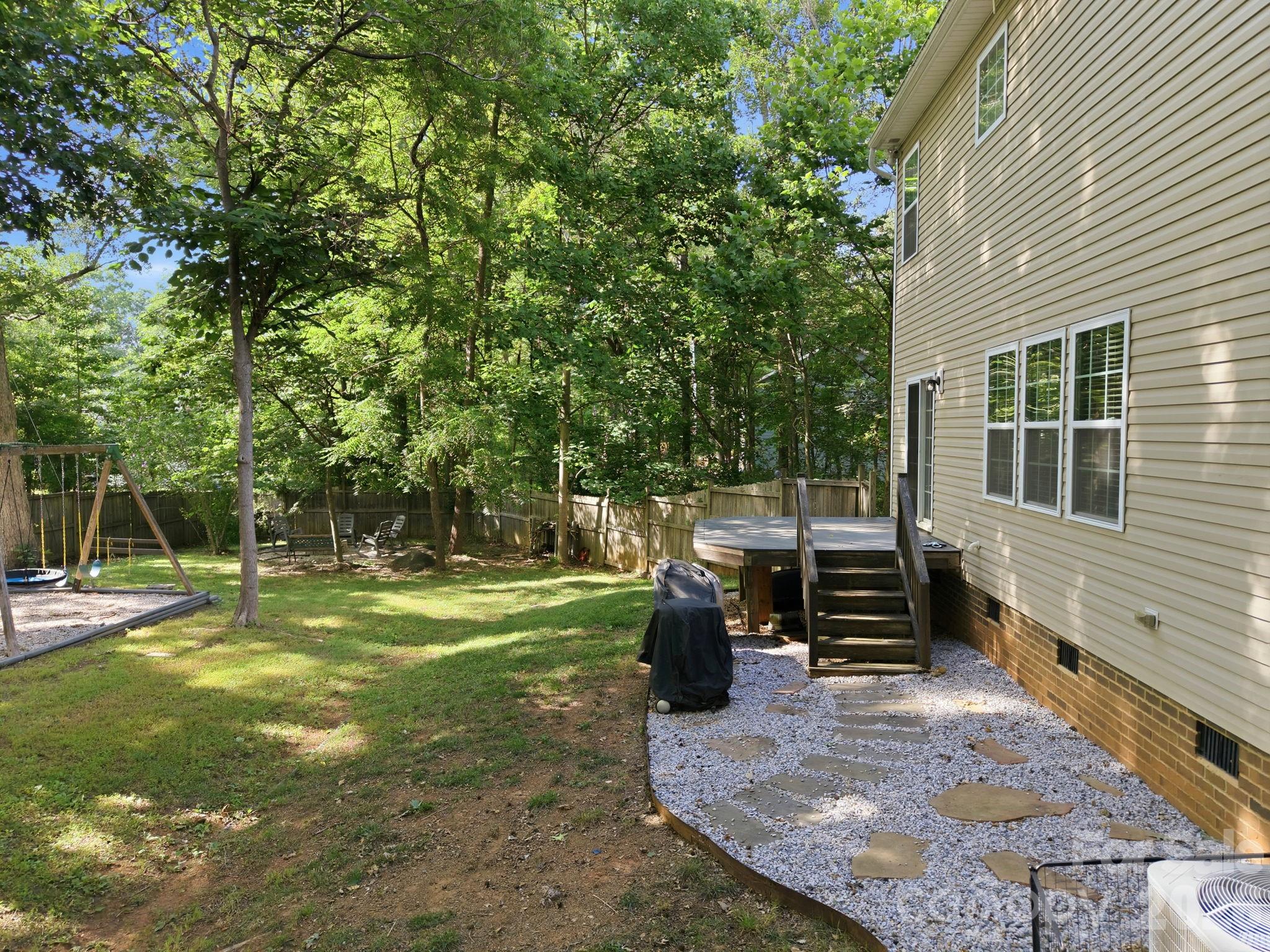 12325 Canal Drive — Huntersville