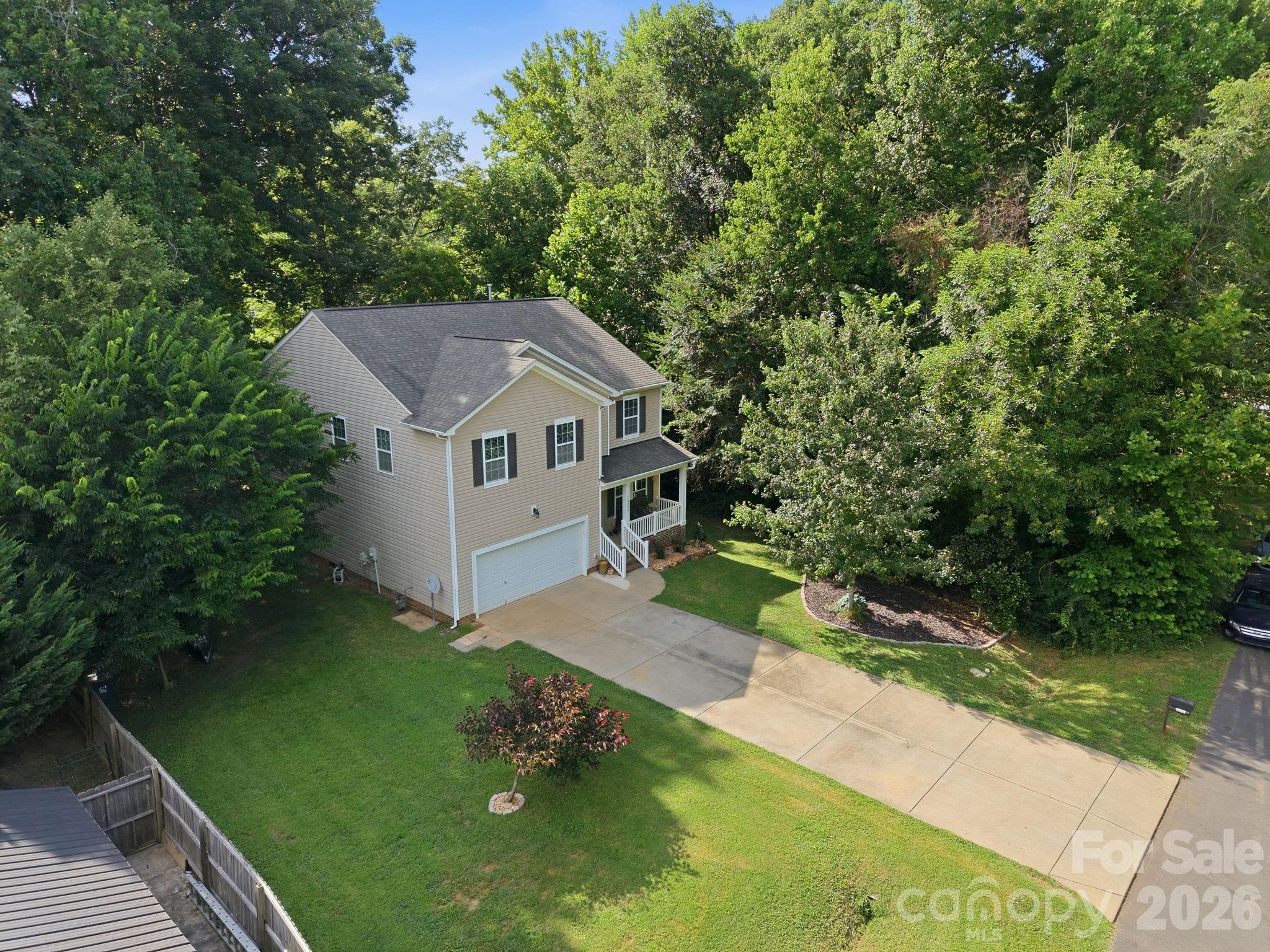 12325 Canal Drive — Huntersville