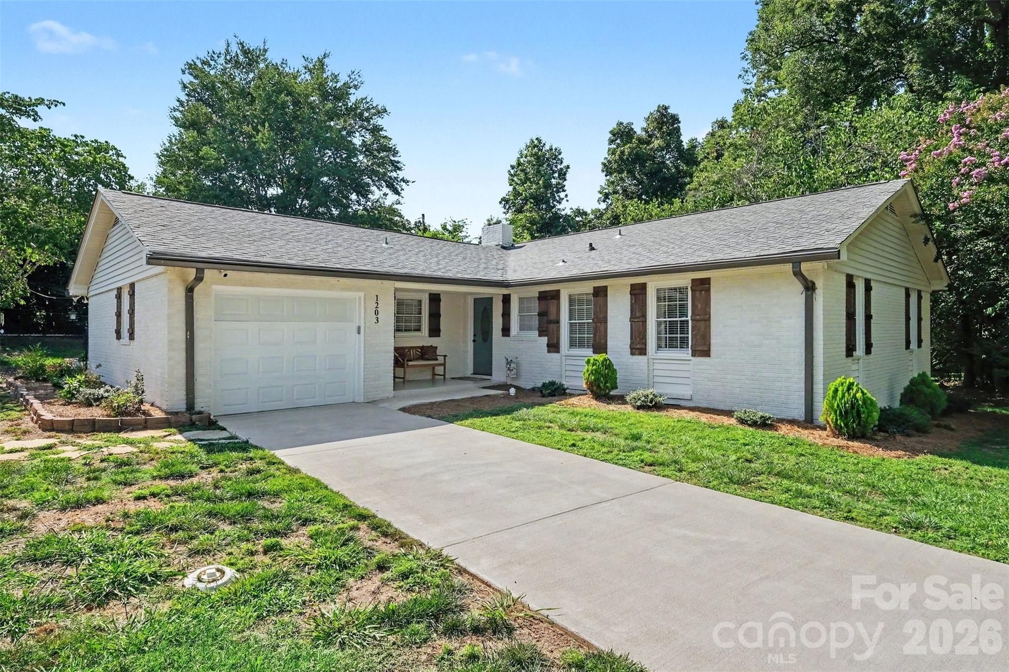 1203 Flintshire Drive — Albemarle