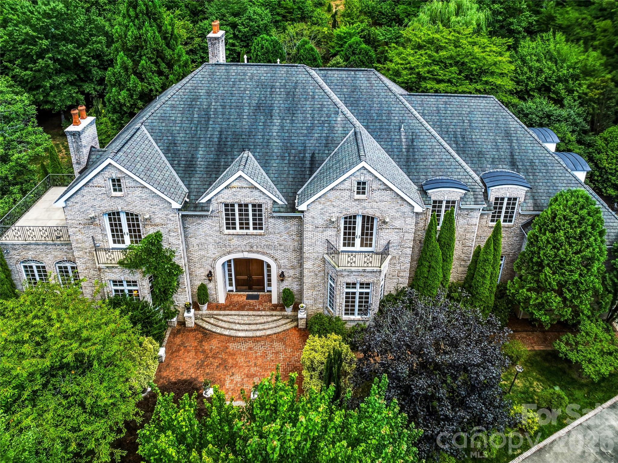 150 Rainbow View Drive — Fletcher