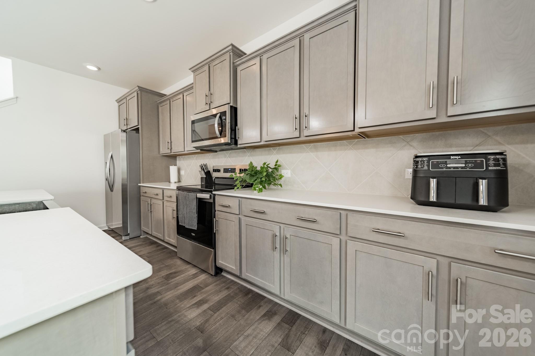 11178 Argosy Drive — Lancaster