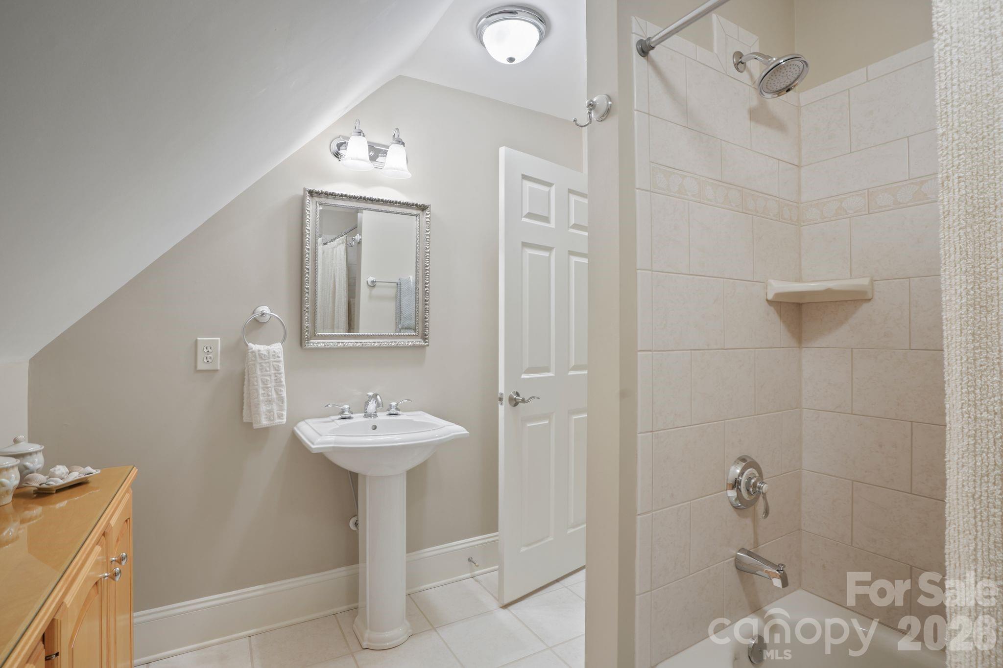 4325 Artesian Cove — Denver
