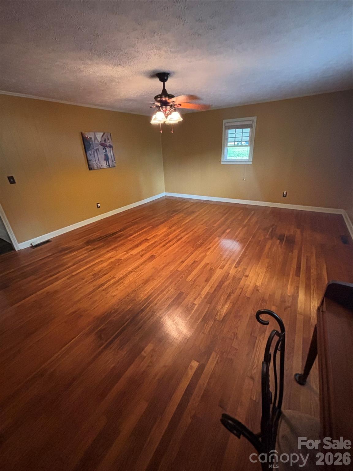 327 Arrowood Street SE — Lenoir