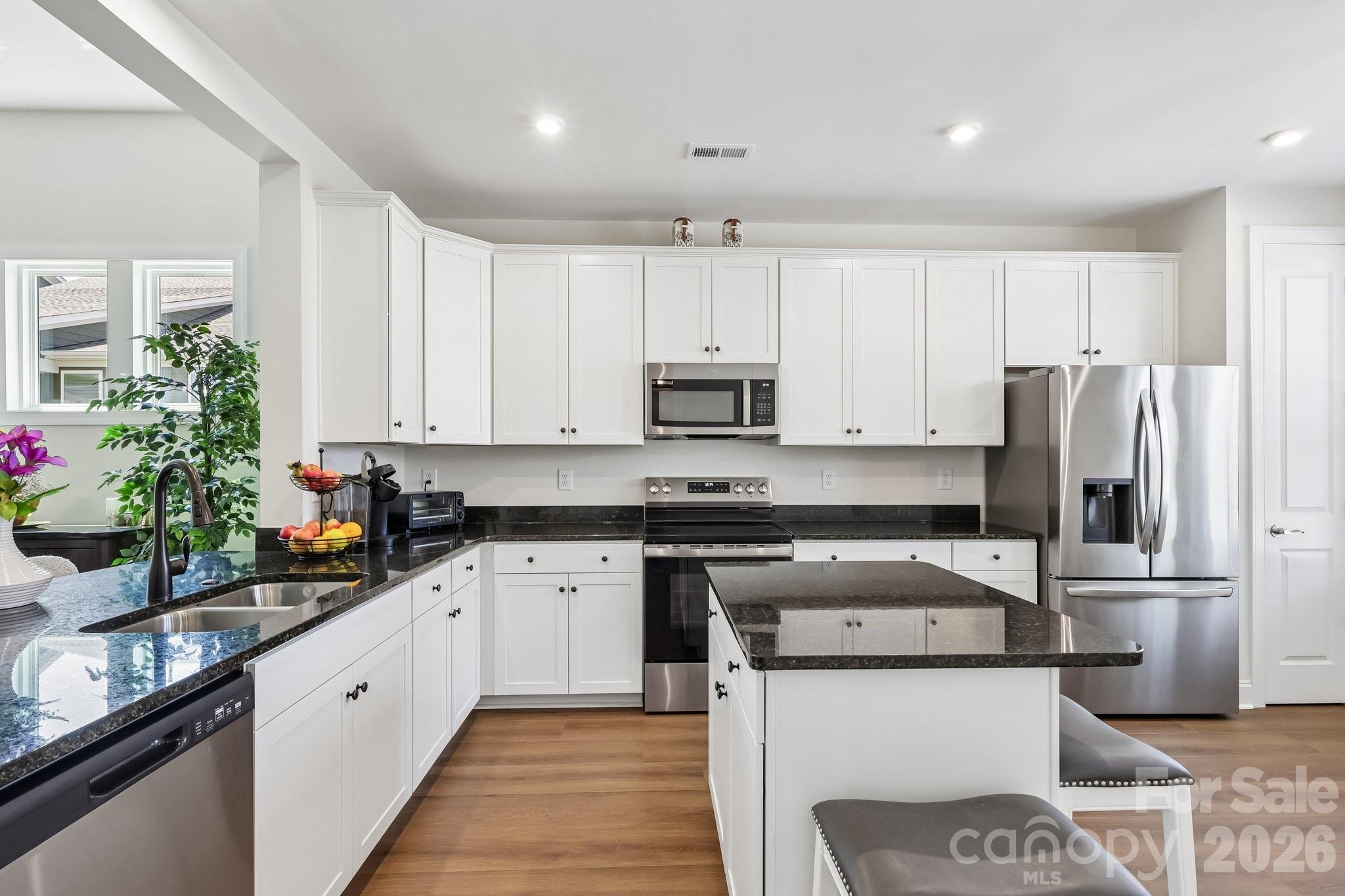 8410 Profit Lane — Charlotte