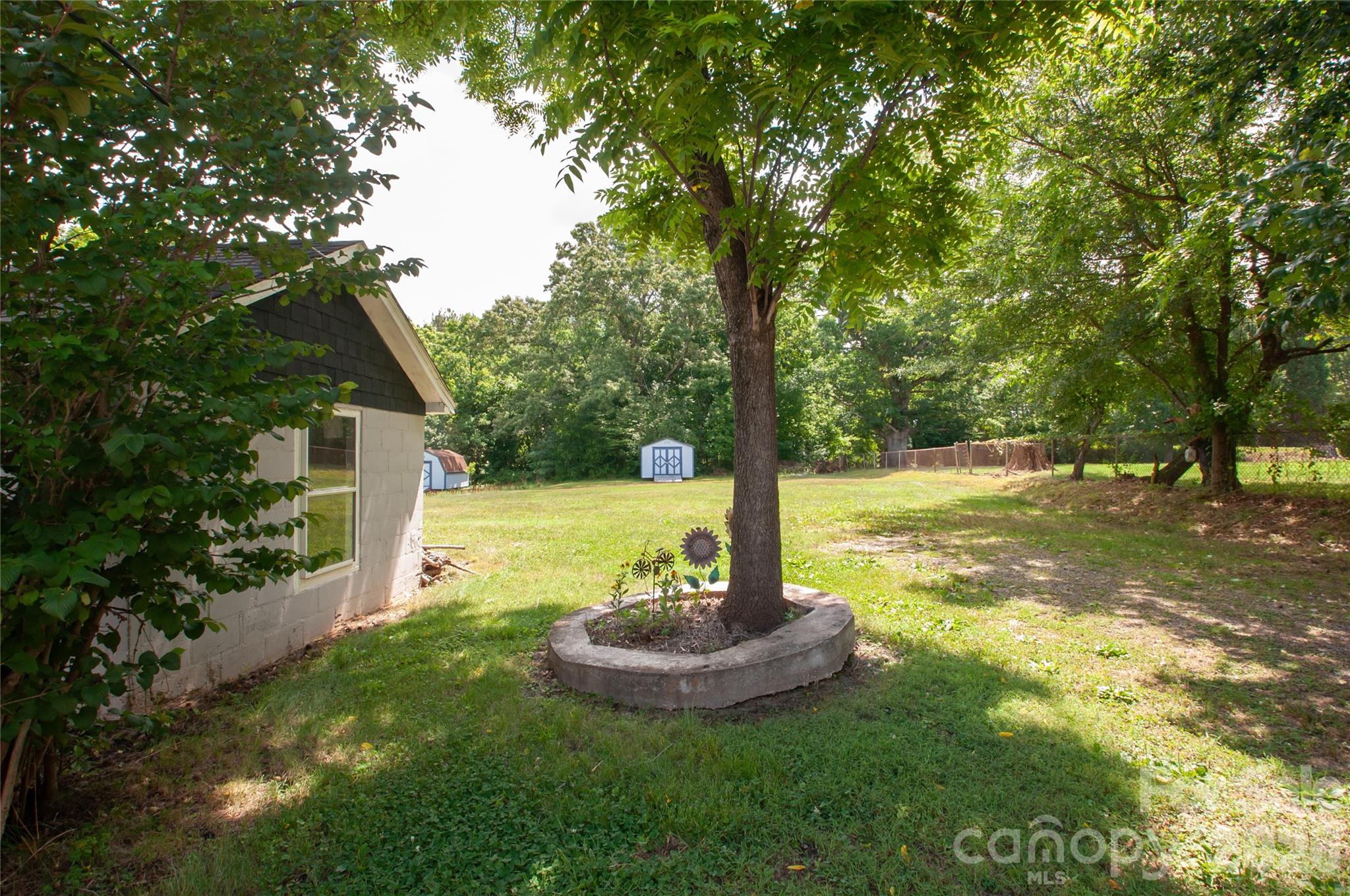 2505 Shelton Avenue — Statesville