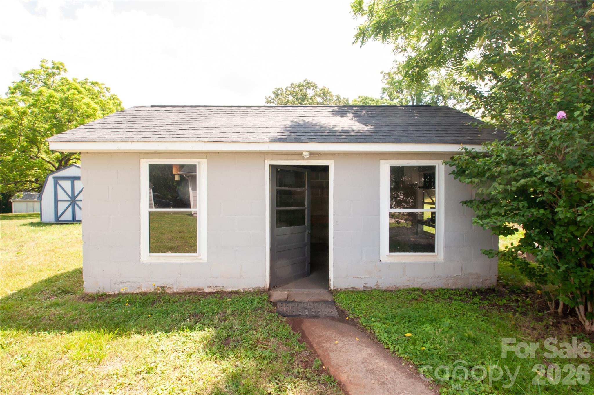2505 Shelton Avenue — Statesville