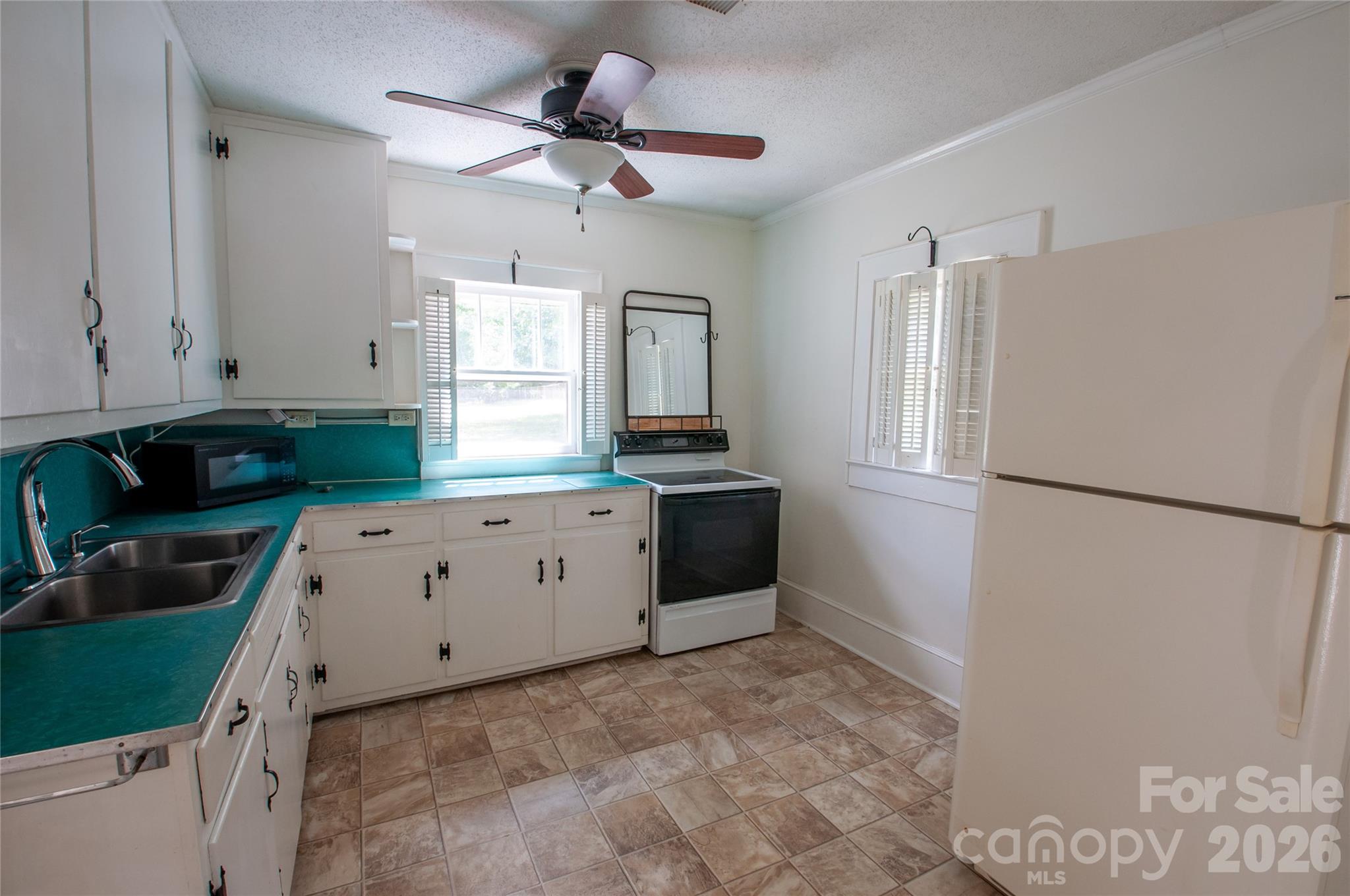 2505 Shelton Avenue — Statesville