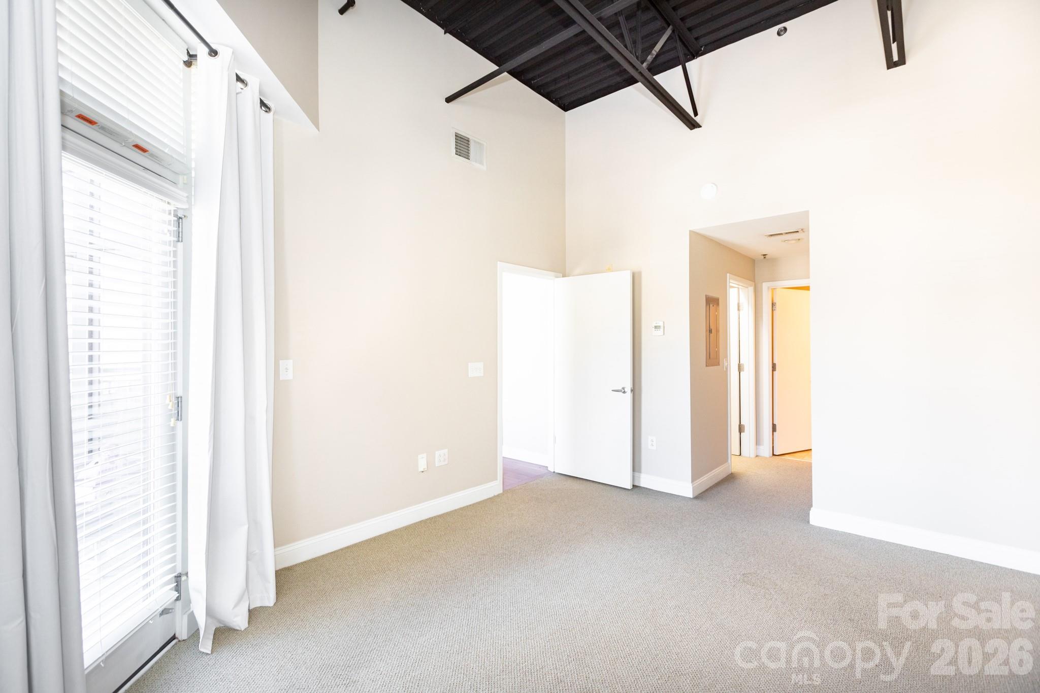 3920 Sharon Road — Charlotte