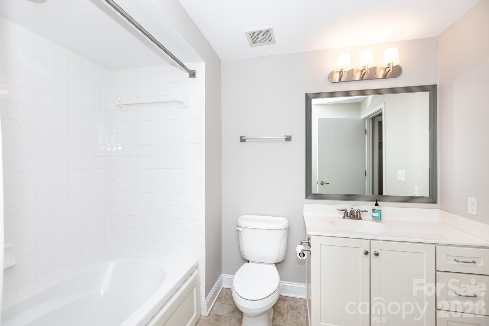 3920 Sharon Road — Charlotte