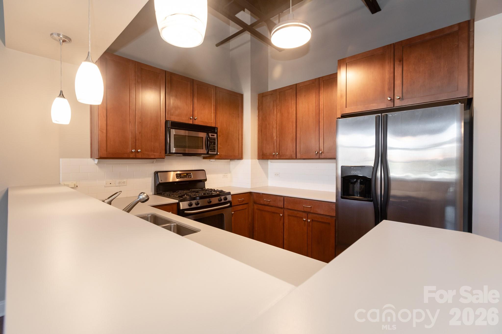 3920 Sharon Road — Charlotte