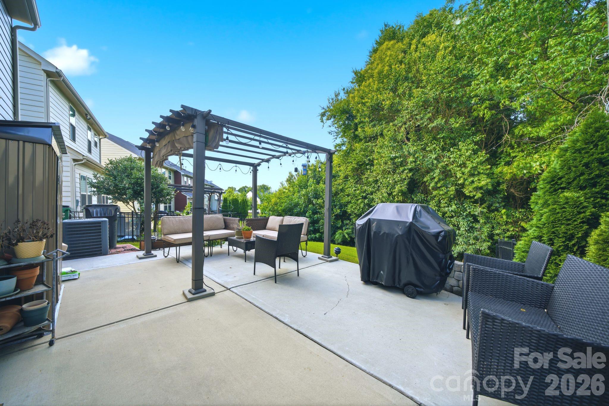1829 Evergreen Drive — Charlotte