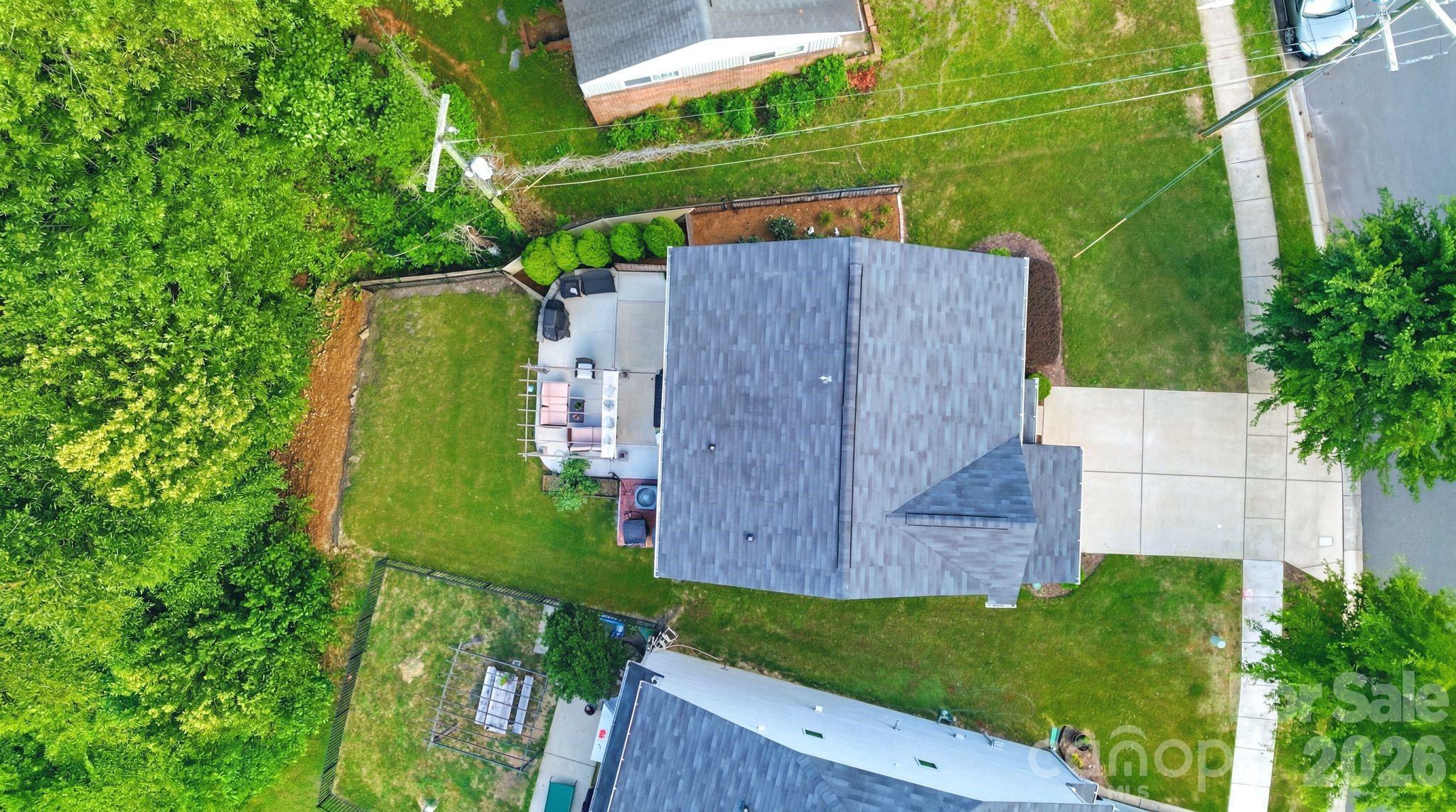 1829 Evergreen Drive — Charlotte