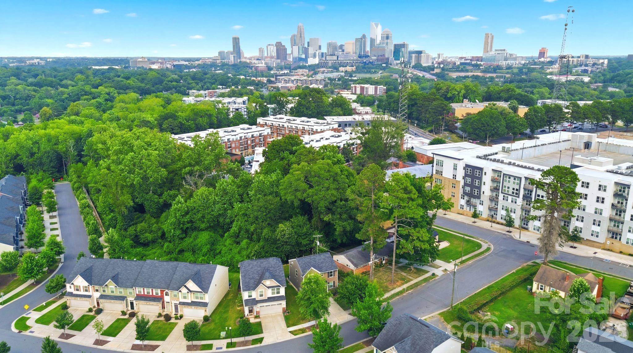 1829 Evergreen Drive — Charlotte