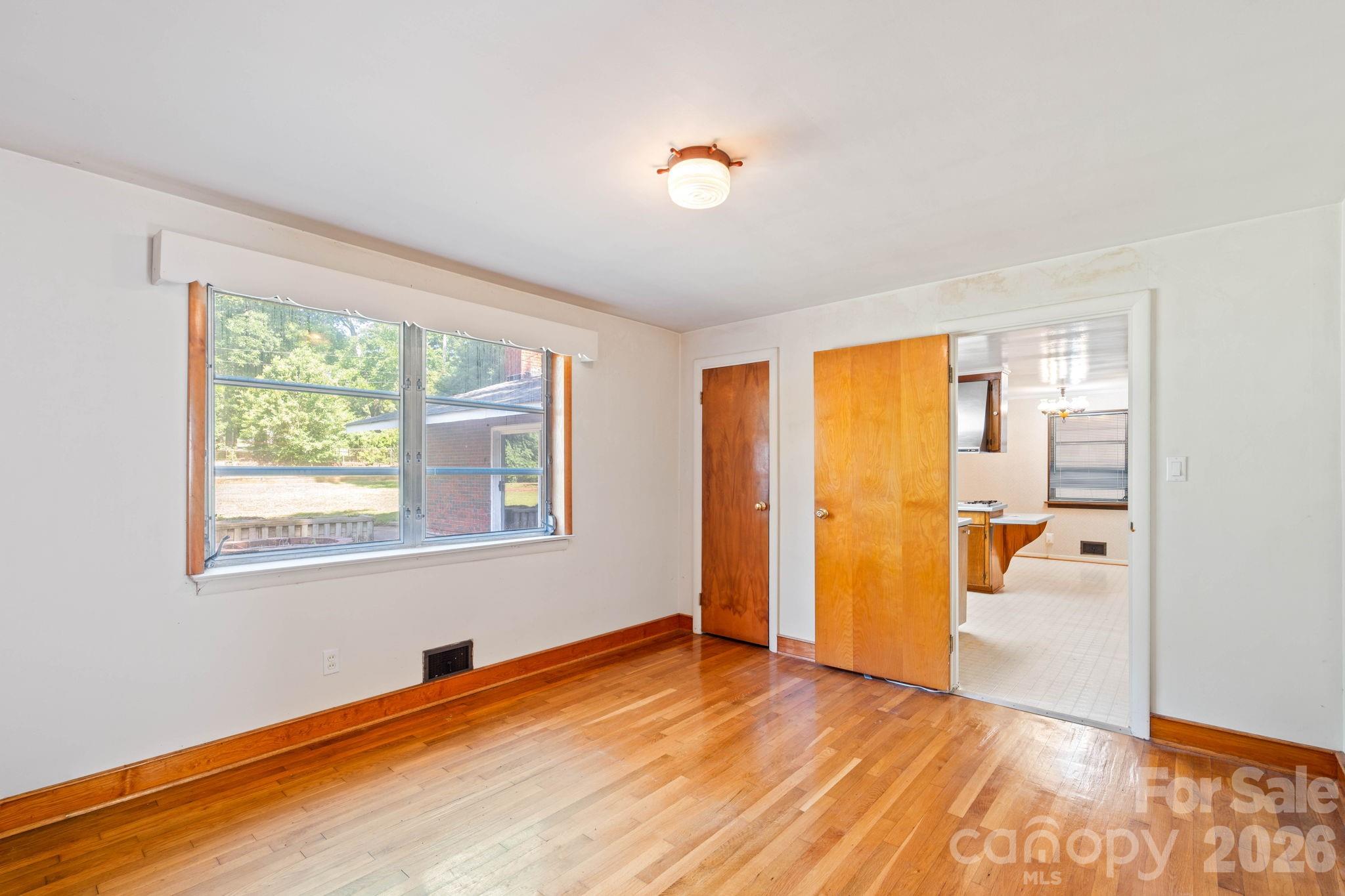 811 Katherine Avenue — Kings Mountain