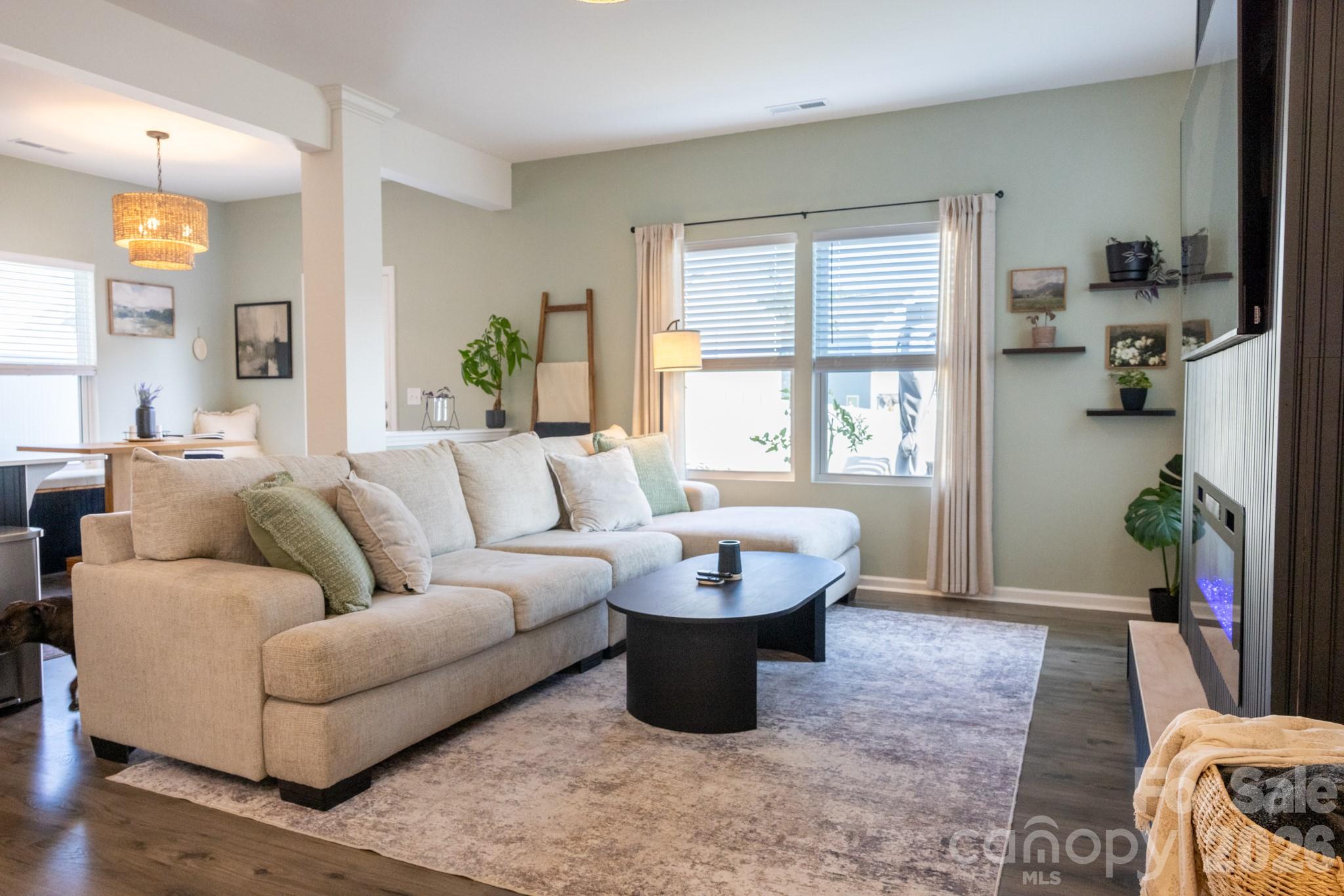 556 Willamette Drive — Salisbury
