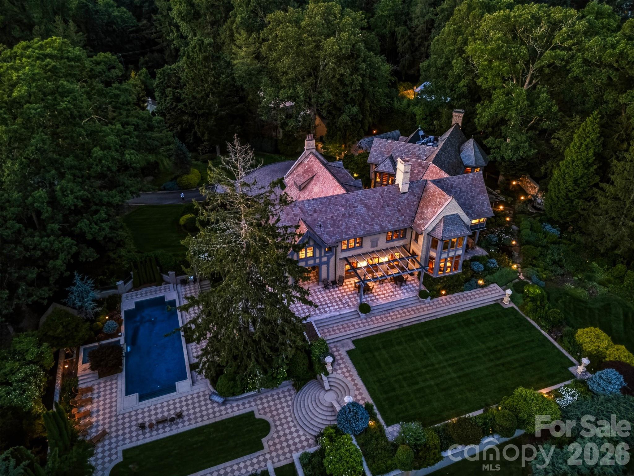 7 Stuyvesant Road — Biltmore Forest