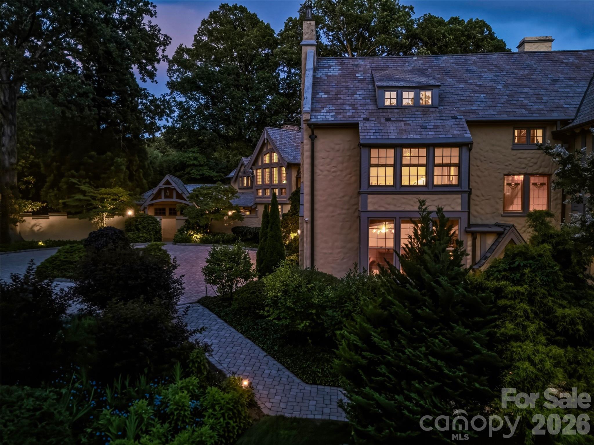 7 Stuyvesant Road — Biltmore Forest