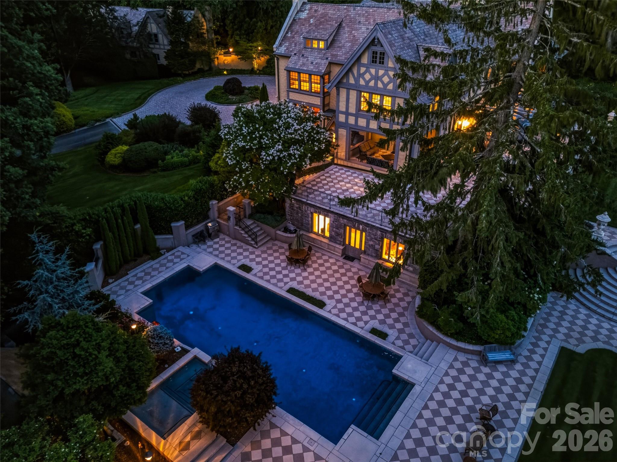 7 Stuyvesant Road — Biltmore Forest