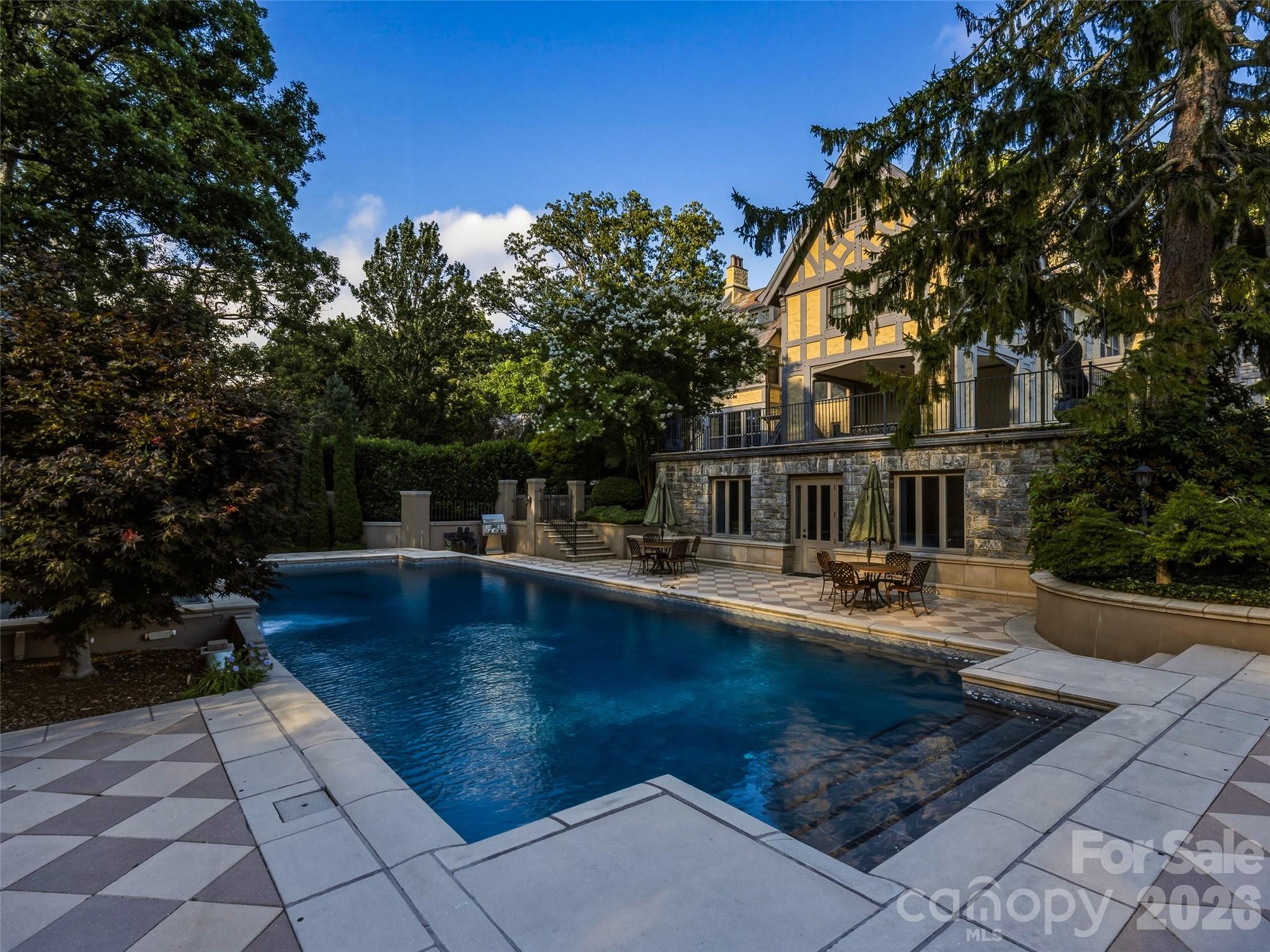 7 Stuyvesant Road — Biltmore Forest