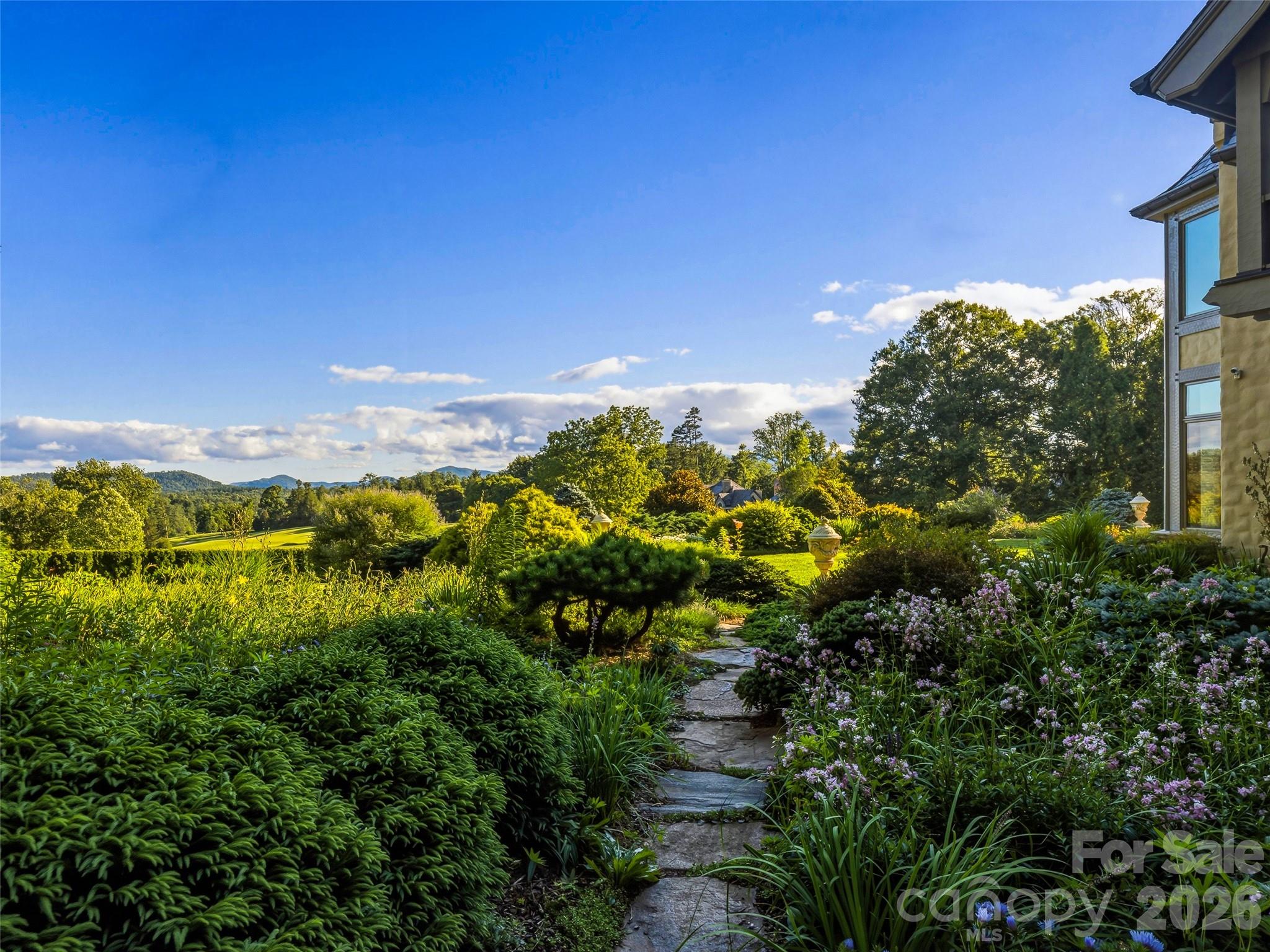 7 Stuyvesant Road — Biltmore Forest