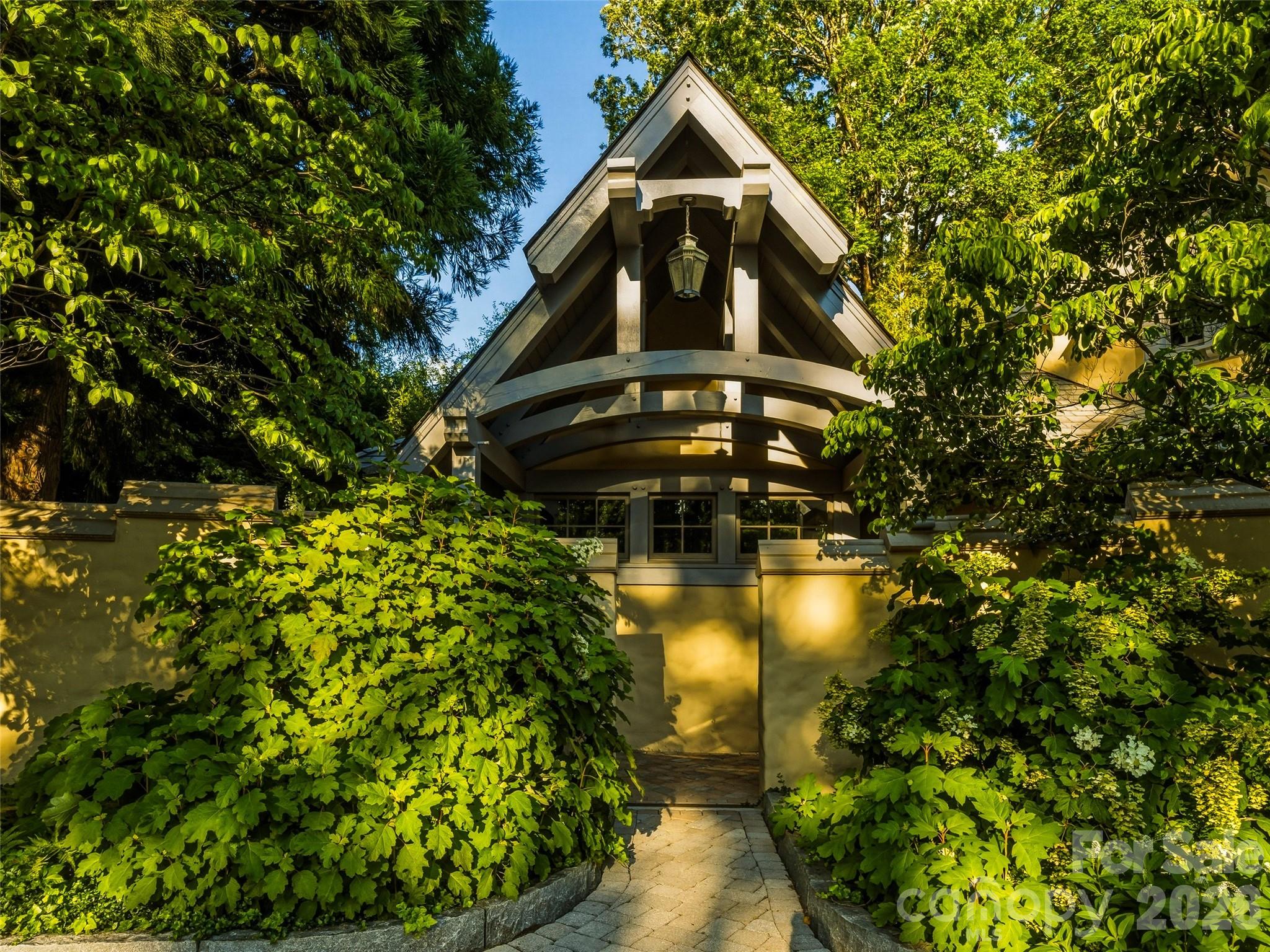 7 Stuyvesant Road — Biltmore Forest