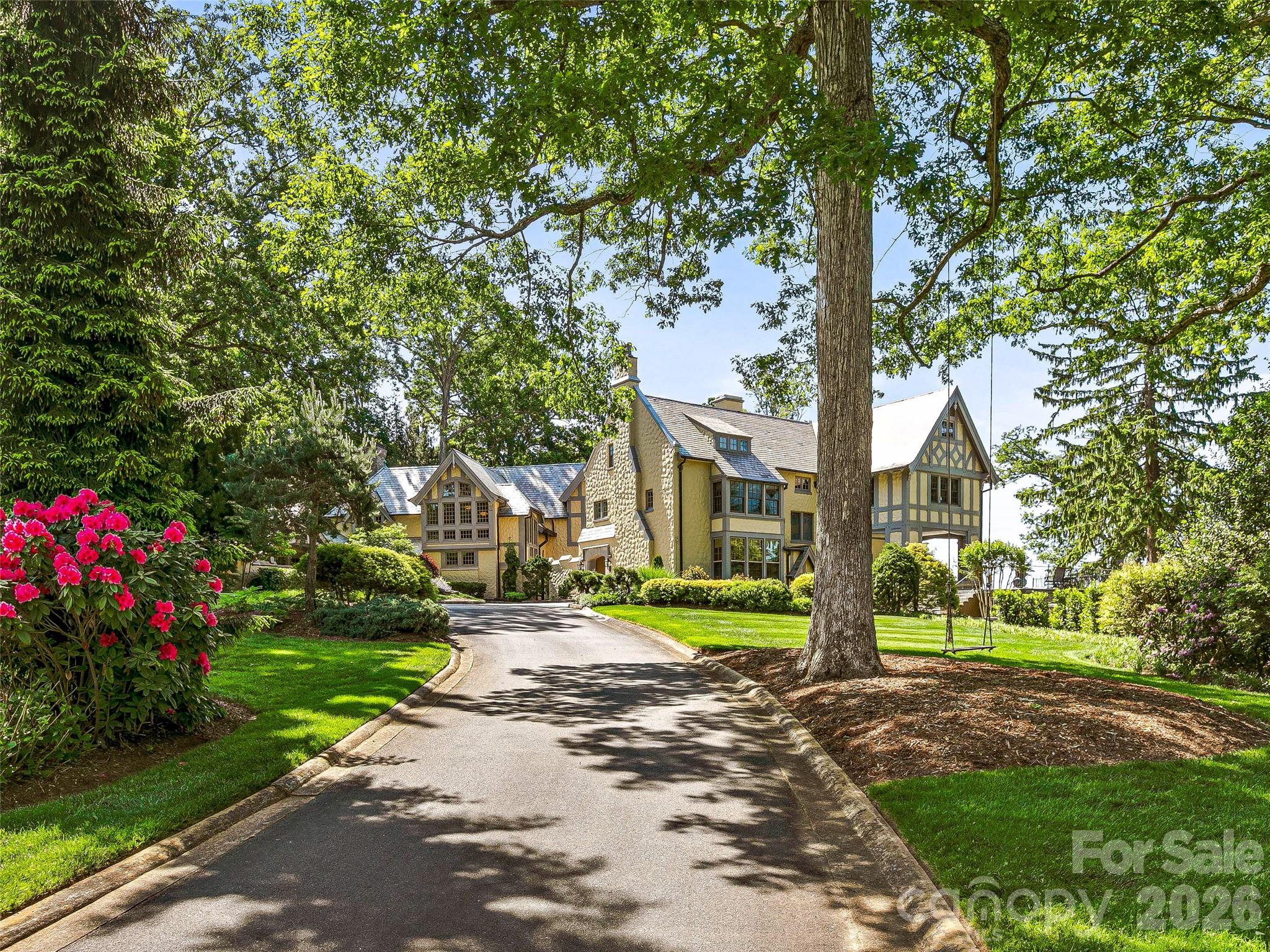 7 Stuyvesant Road — Biltmore Forest