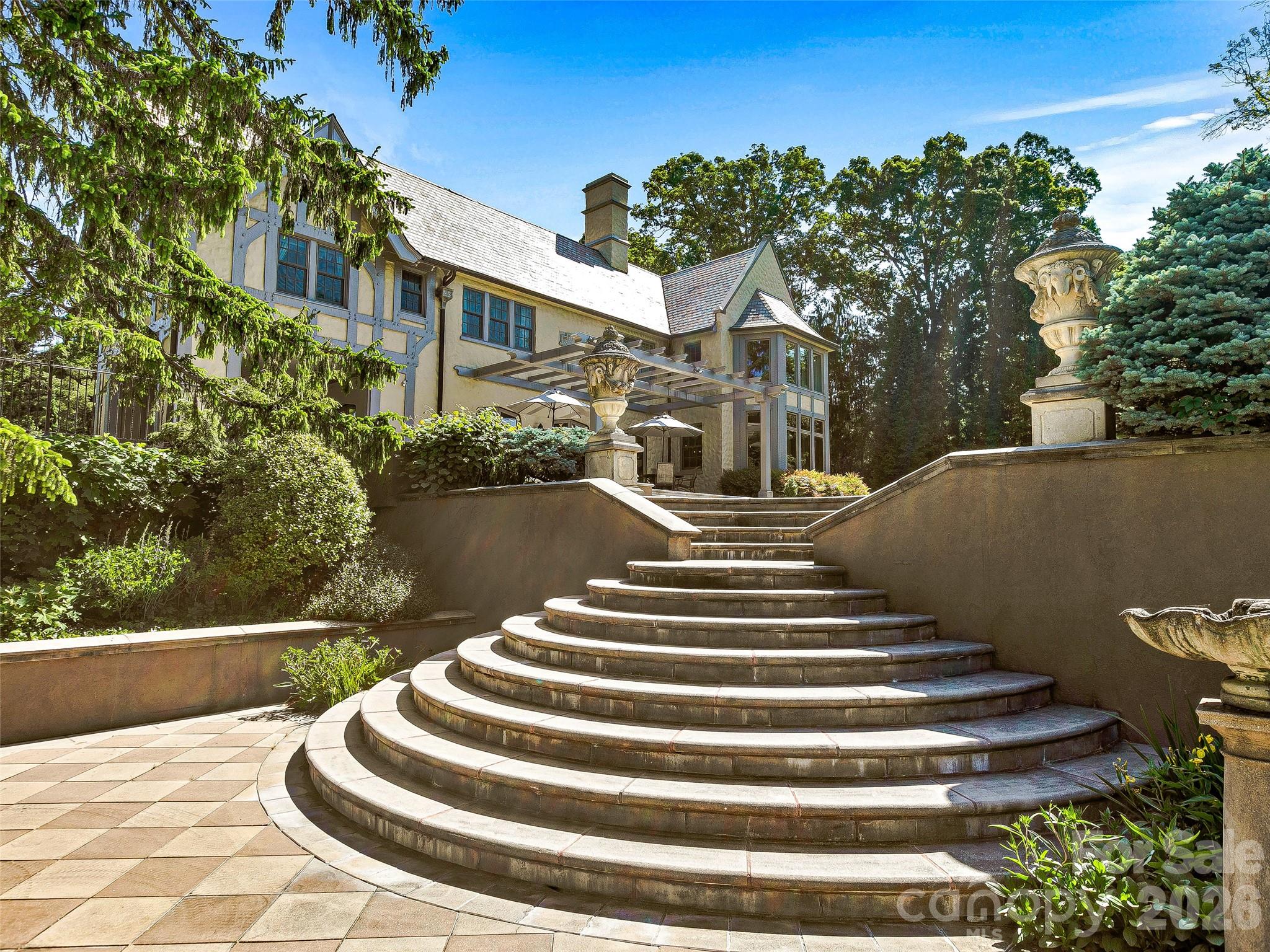 7 Stuyvesant Road — Biltmore Forest