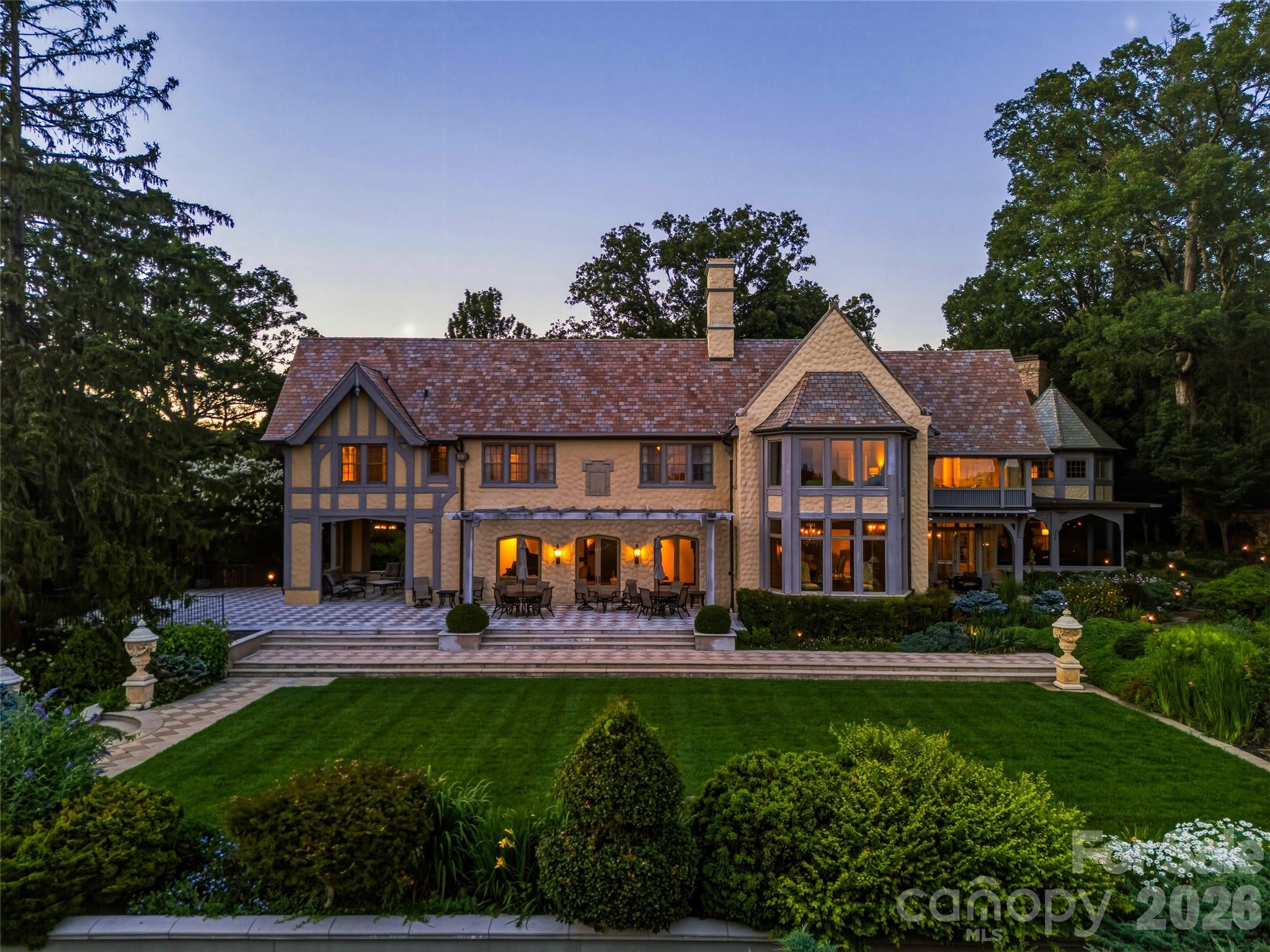 7 Stuyvesant Road — Biltmore Forest