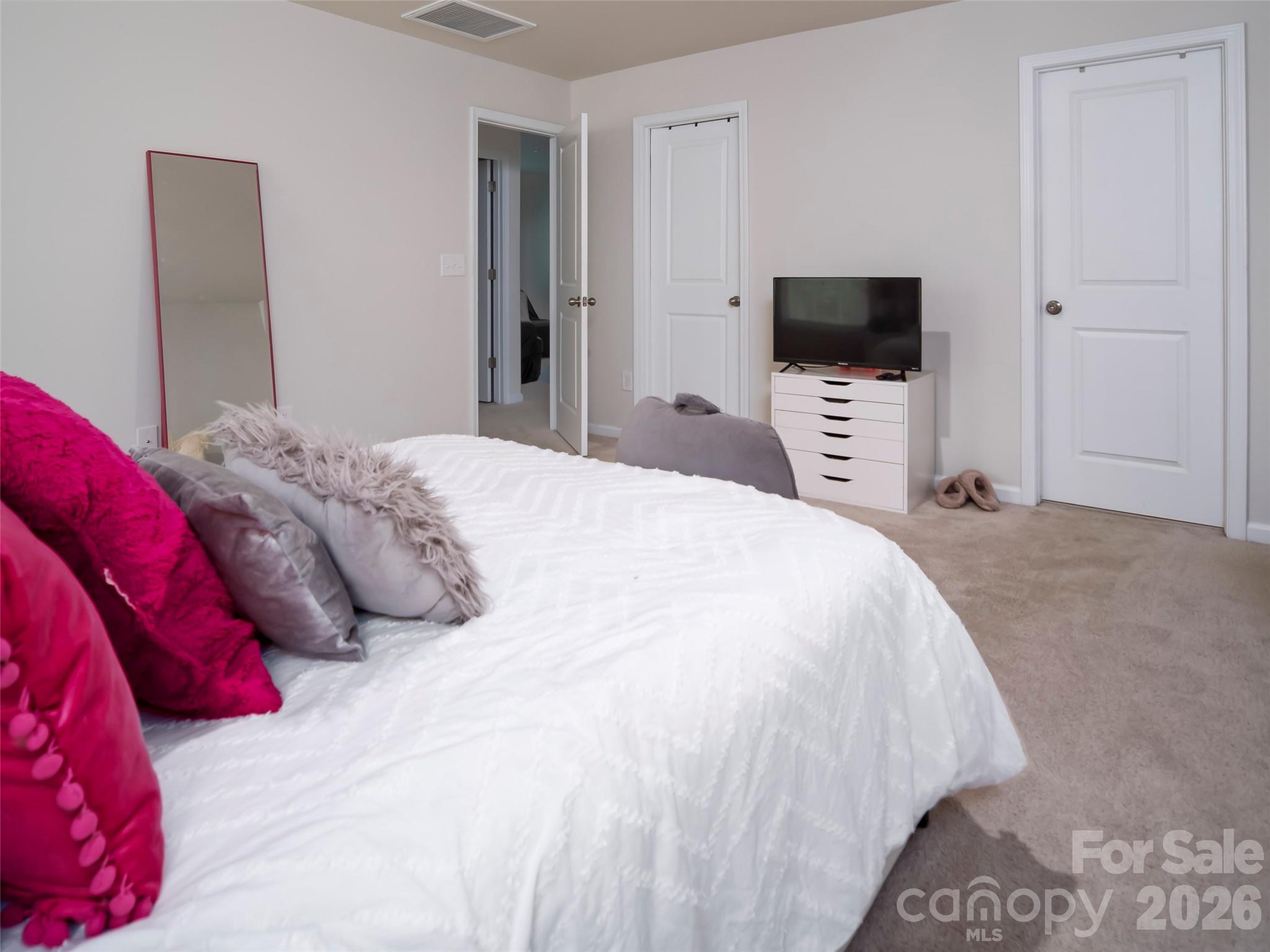 15521 Capps Road — Charlotte