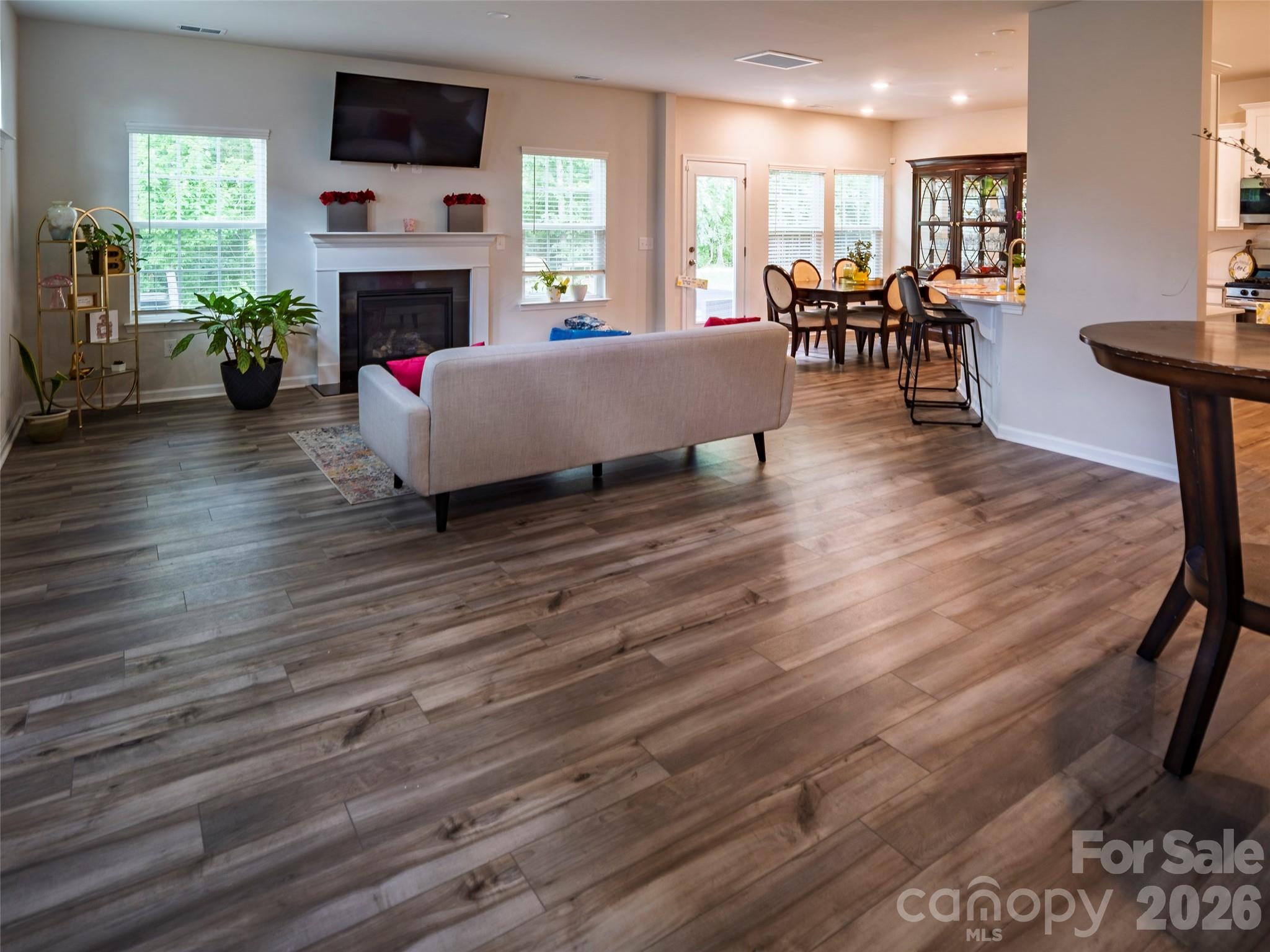 15521 Capps Road — Charlotte
