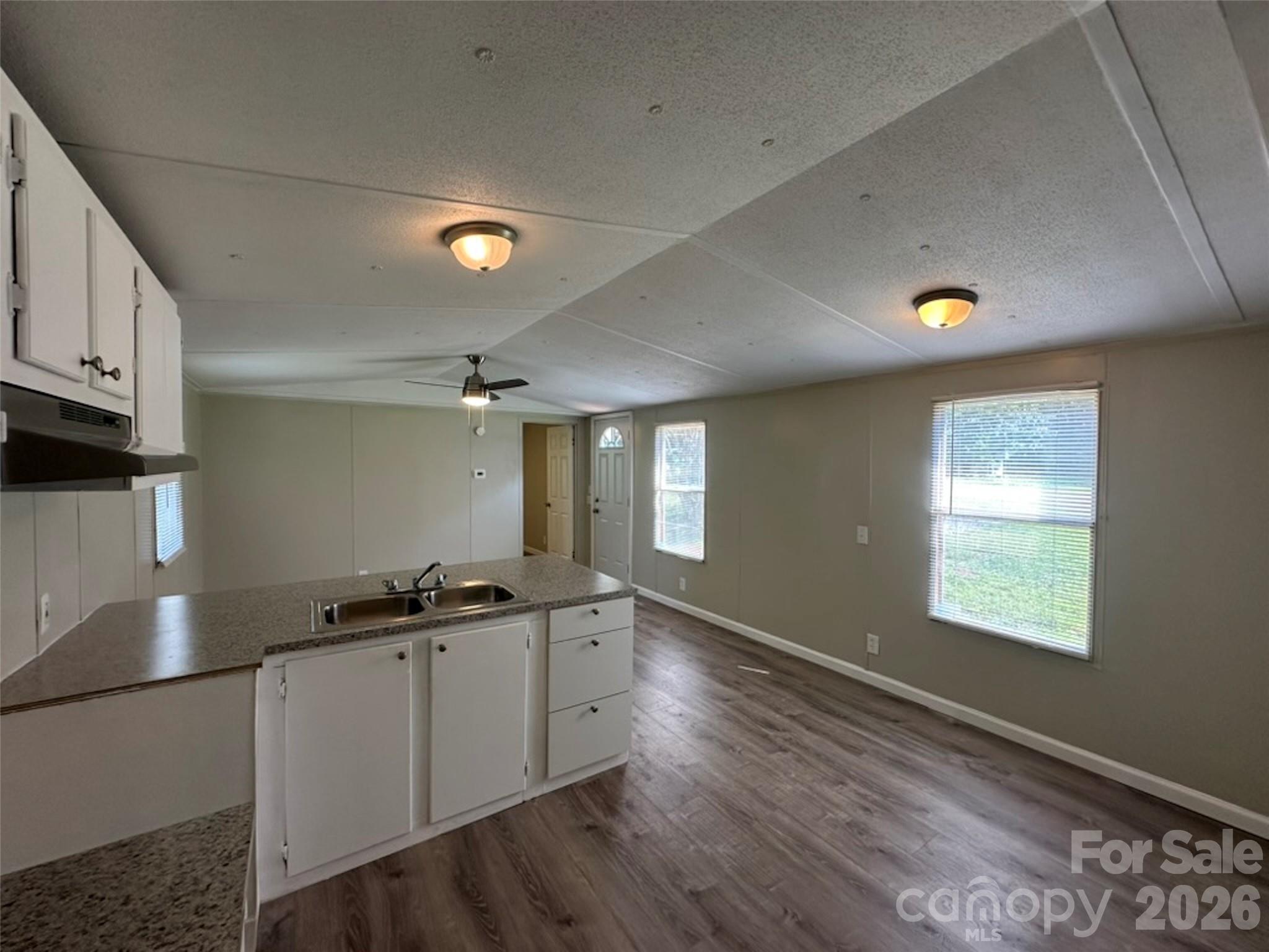 285 Cold Springs Road — Mill Spring