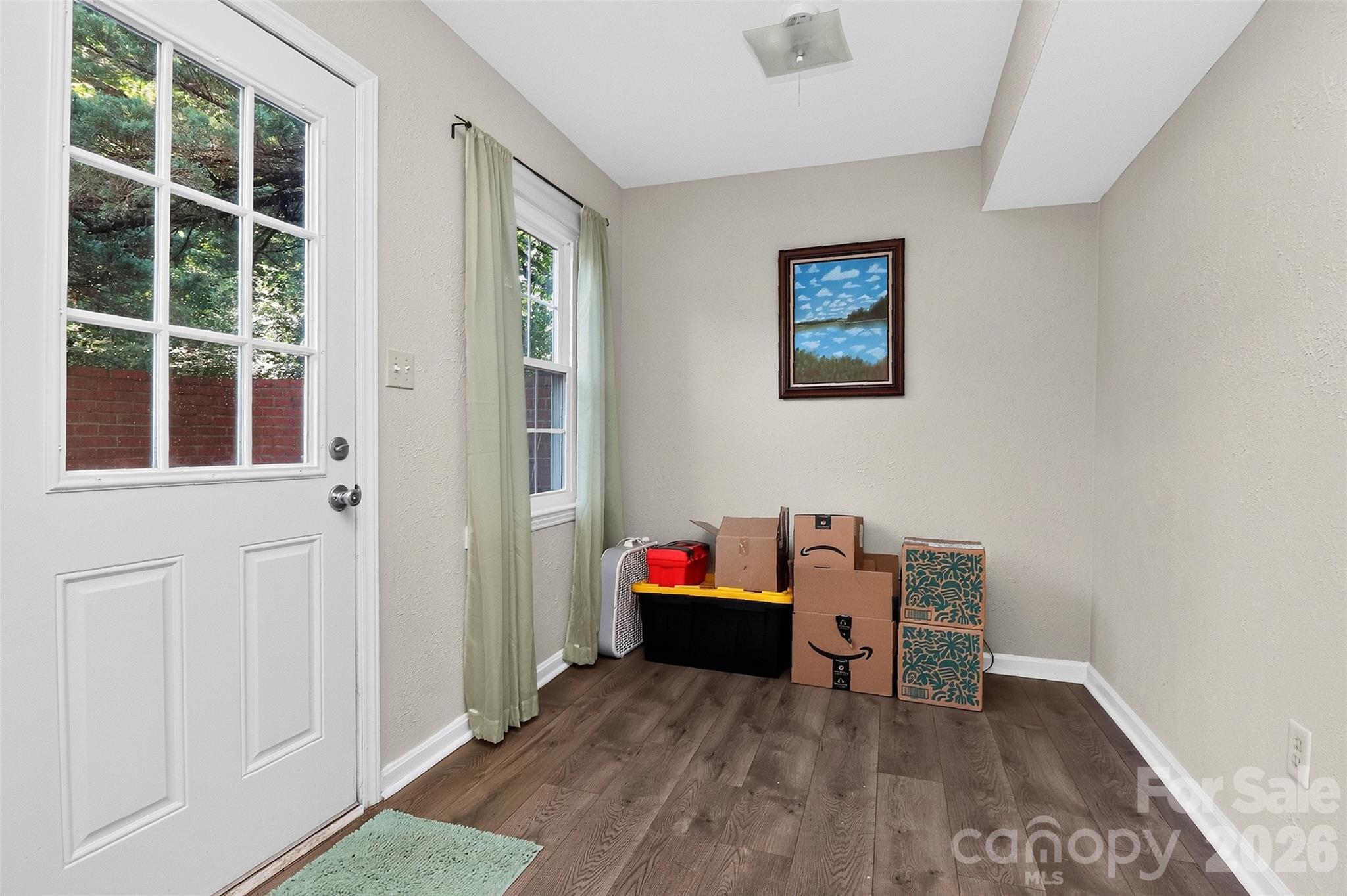11117 Park Road — Charlotte