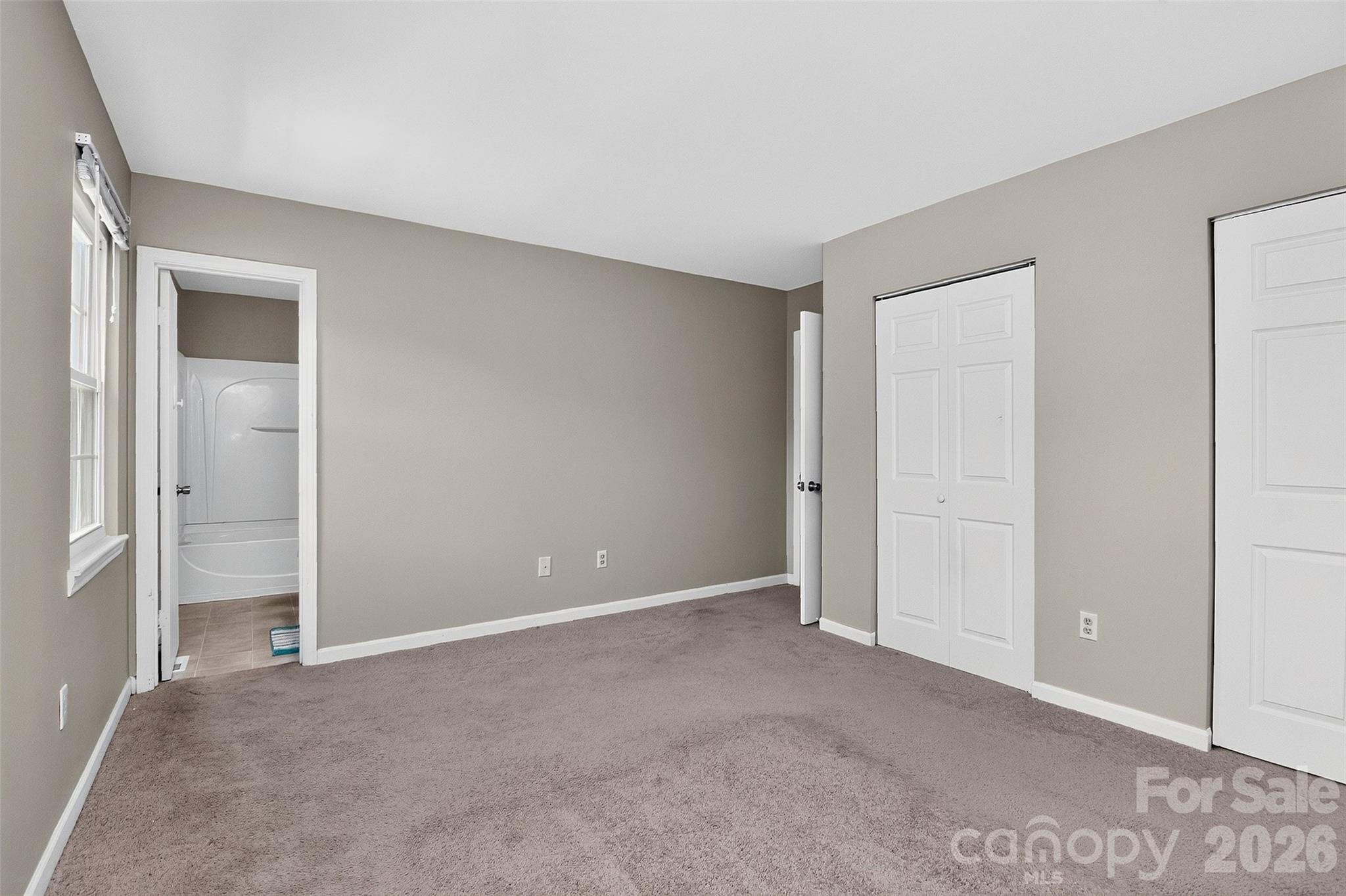 11117 Park Road — Charlotte
