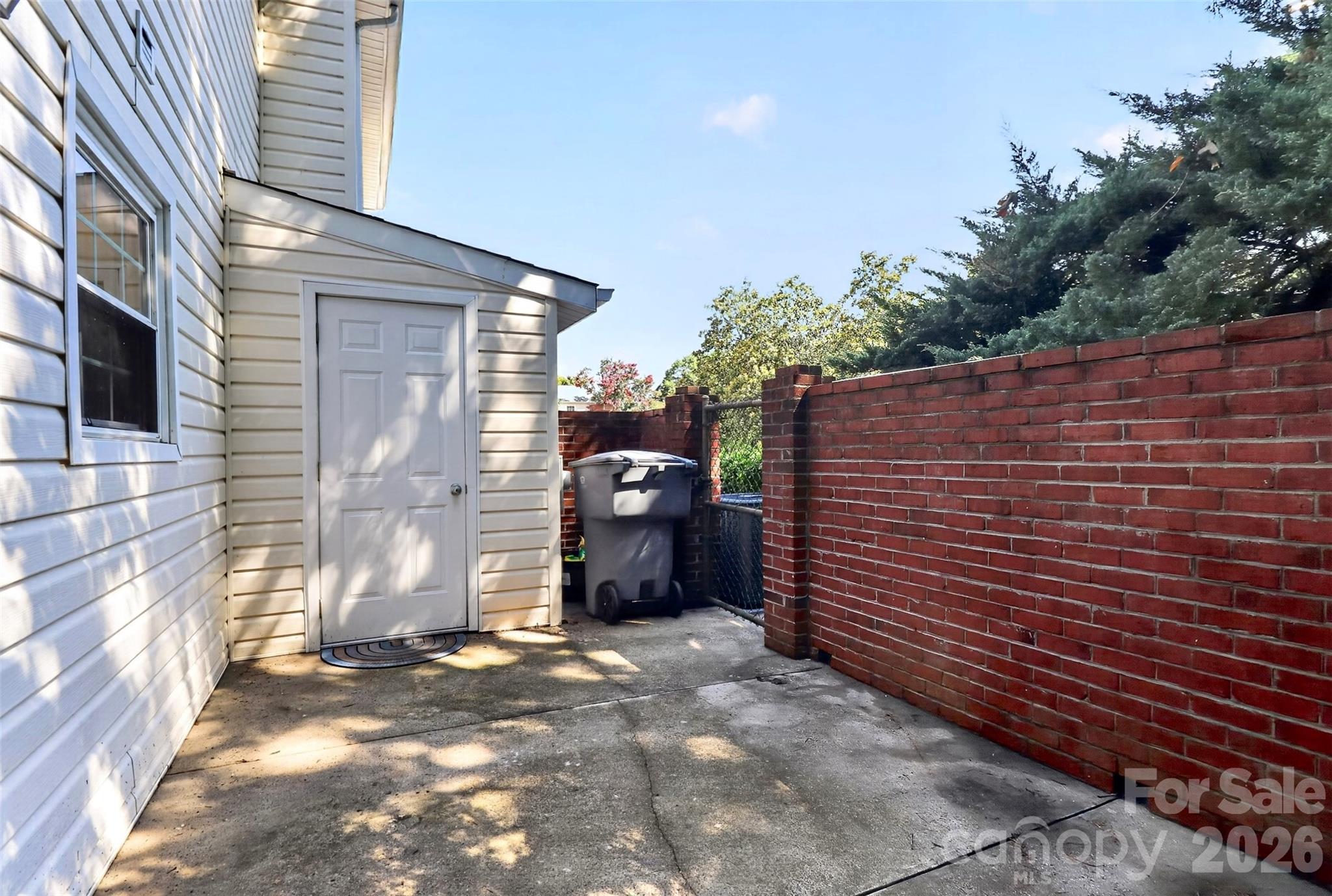 11117 Park Road — Charlotte