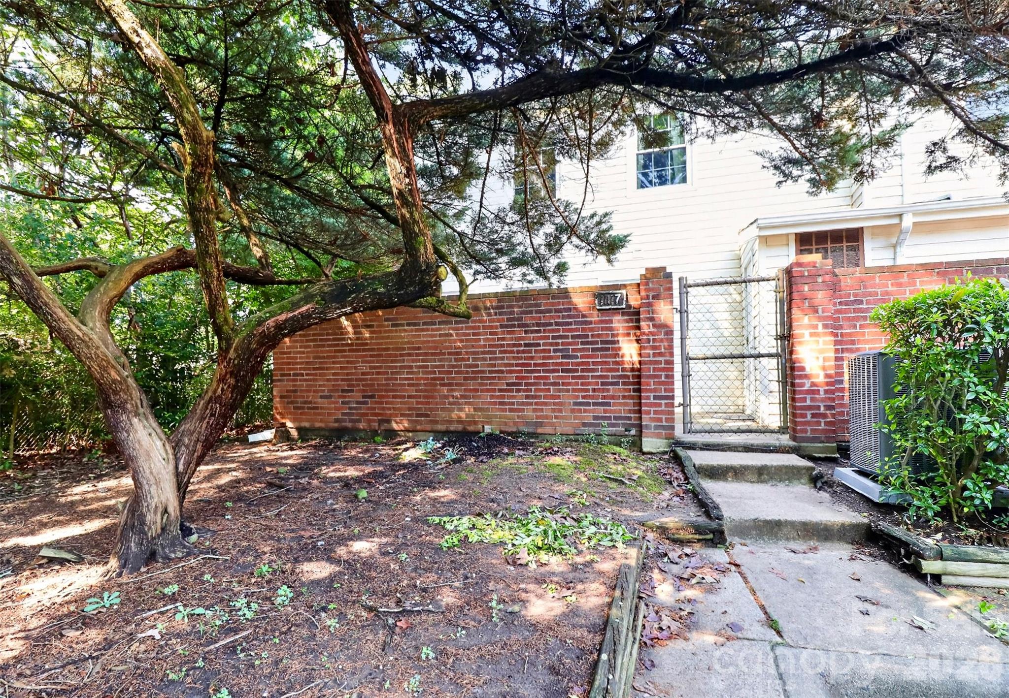11117 Park Road — Charlotte