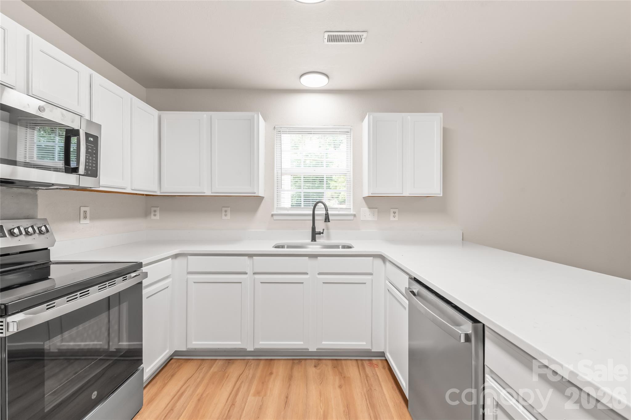 4506 Christenbury Hills Lane — Charlotte