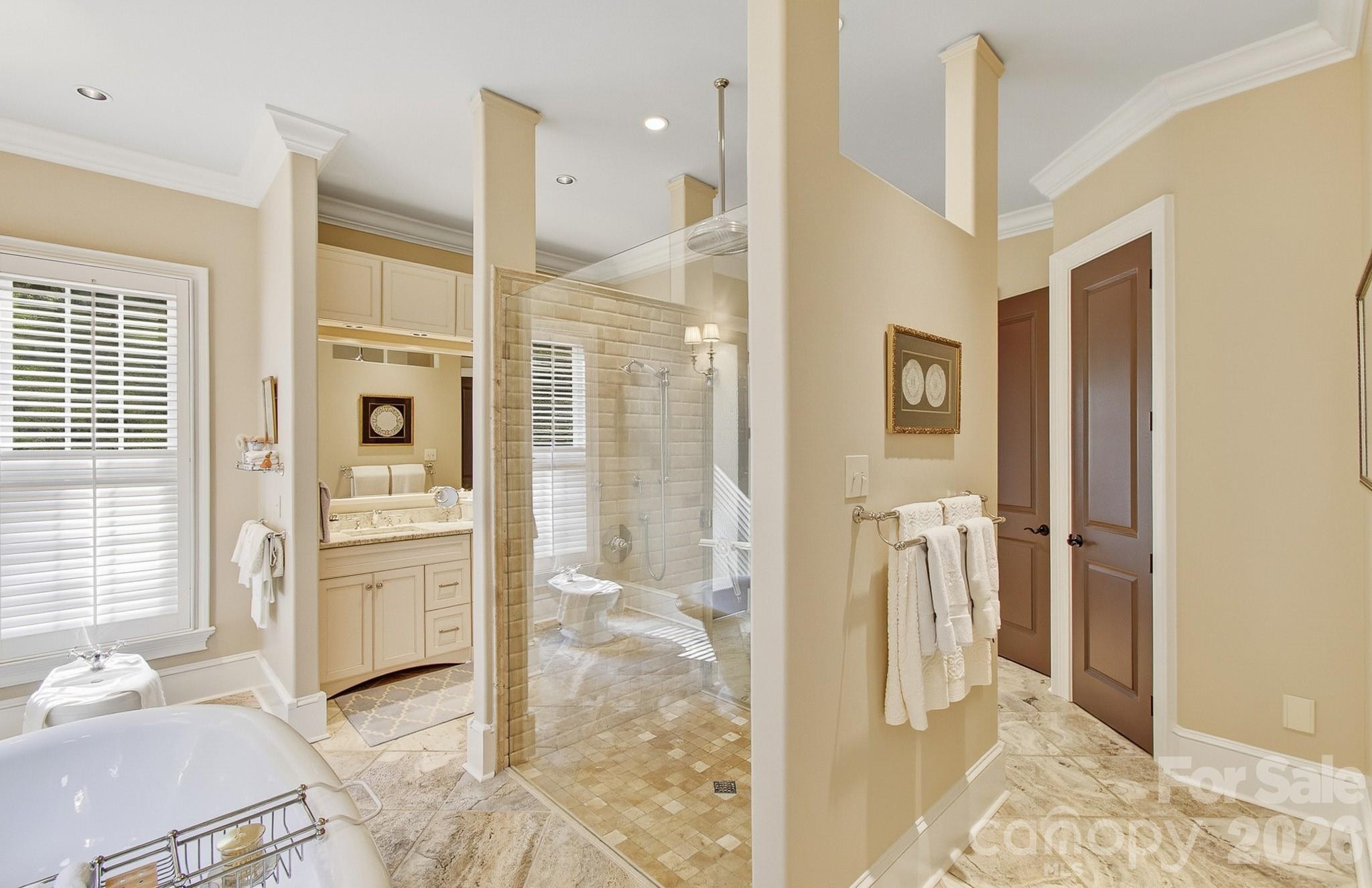 1333 Solomon Circle — Hendersonville