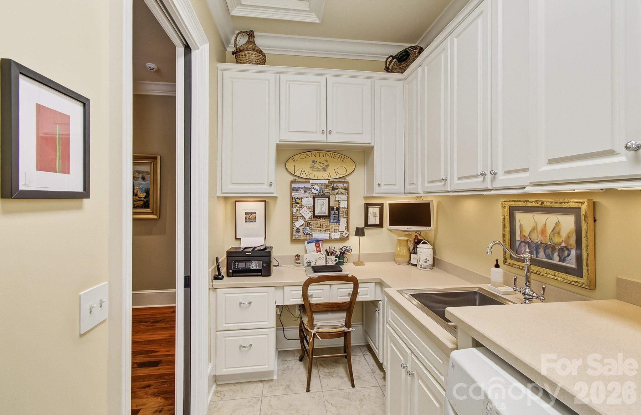1333 Solomon Circle — Hendersonville