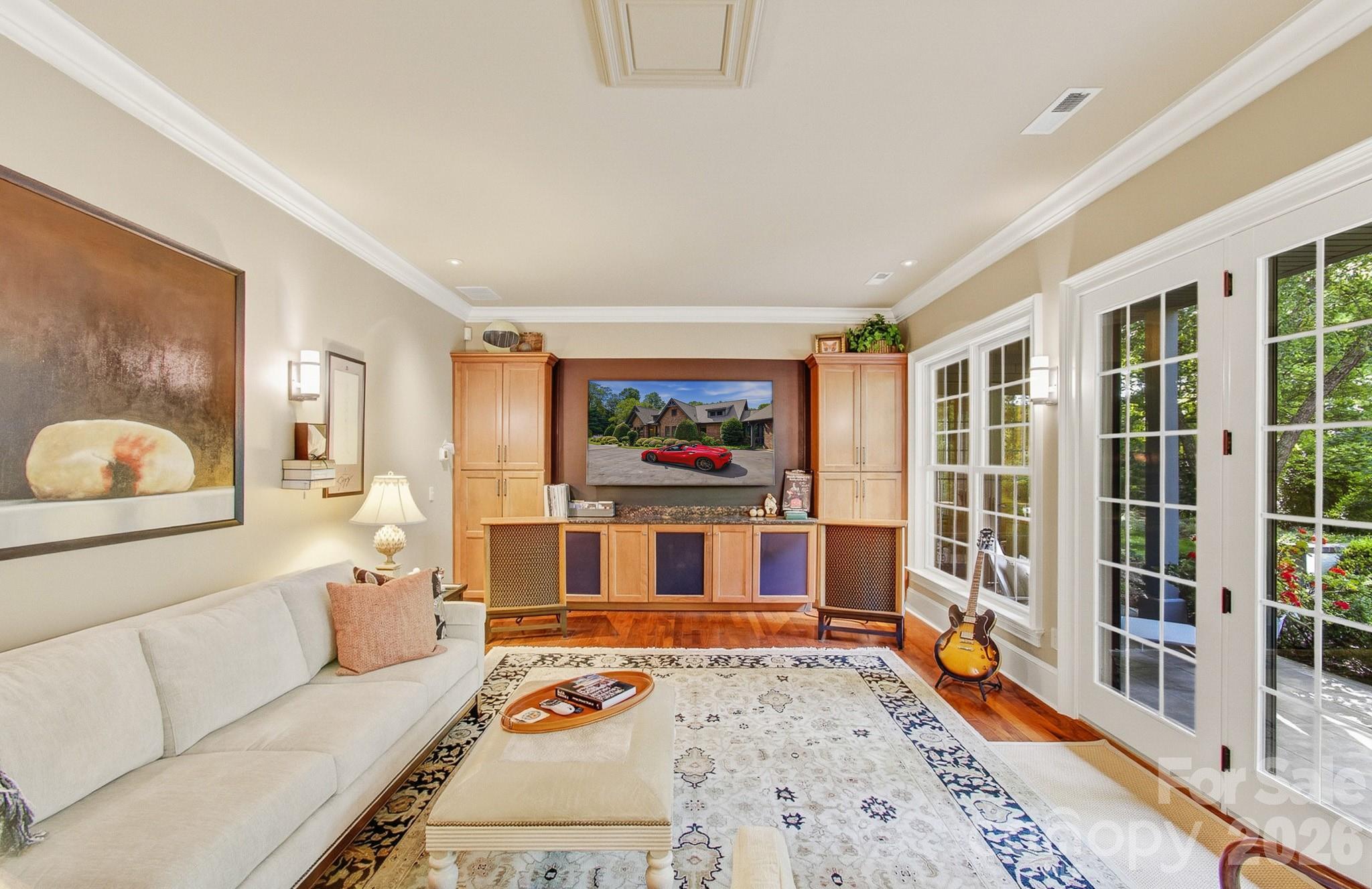 1333 Solomon Circle — Hendersonville