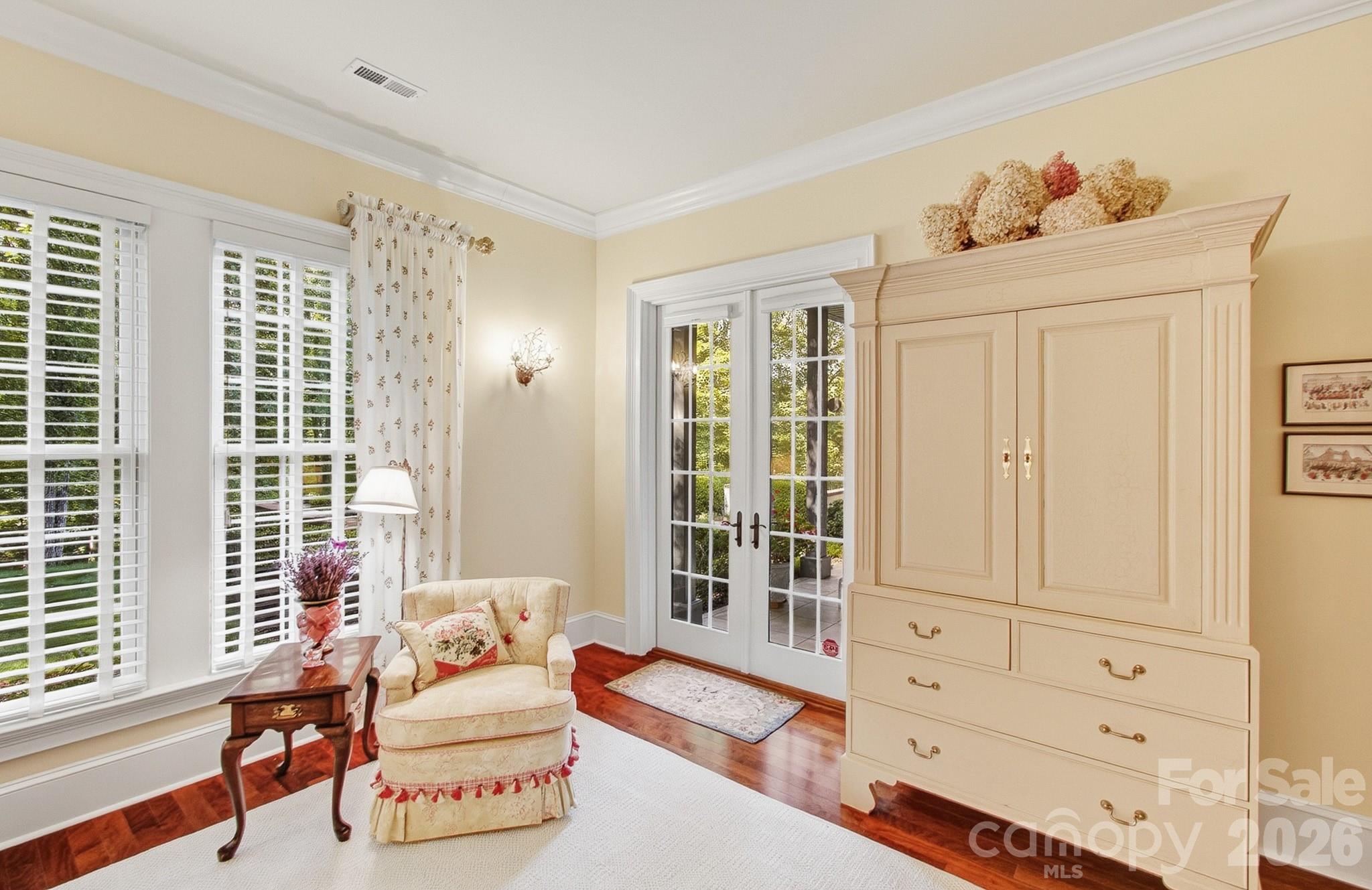 1333 Solomon Circle — Hendersonville