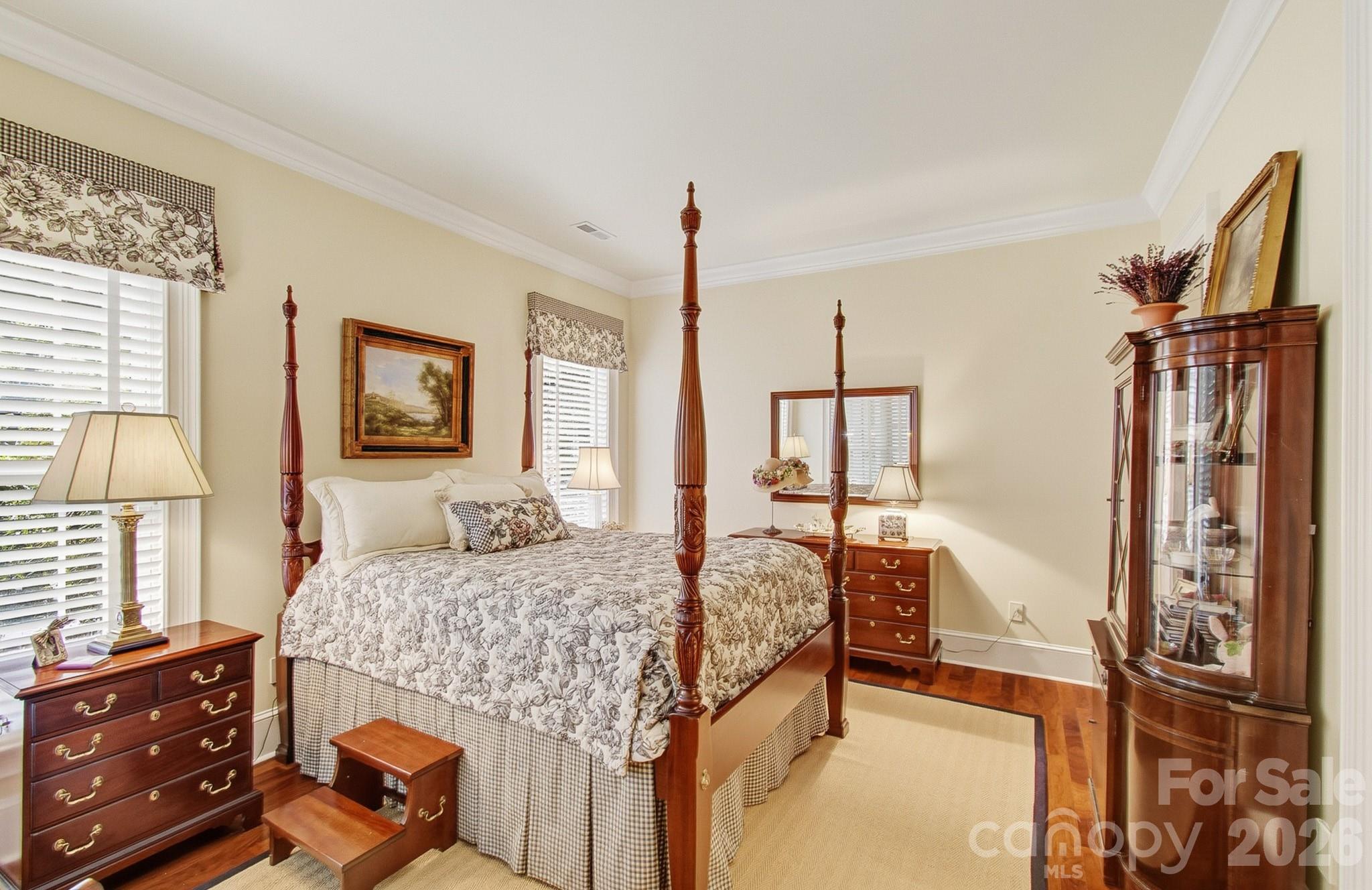 1333 Solomon Circle — Hendersonville
