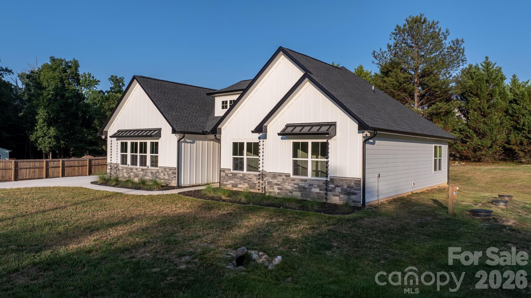 520 Allen Way — Indian Trail