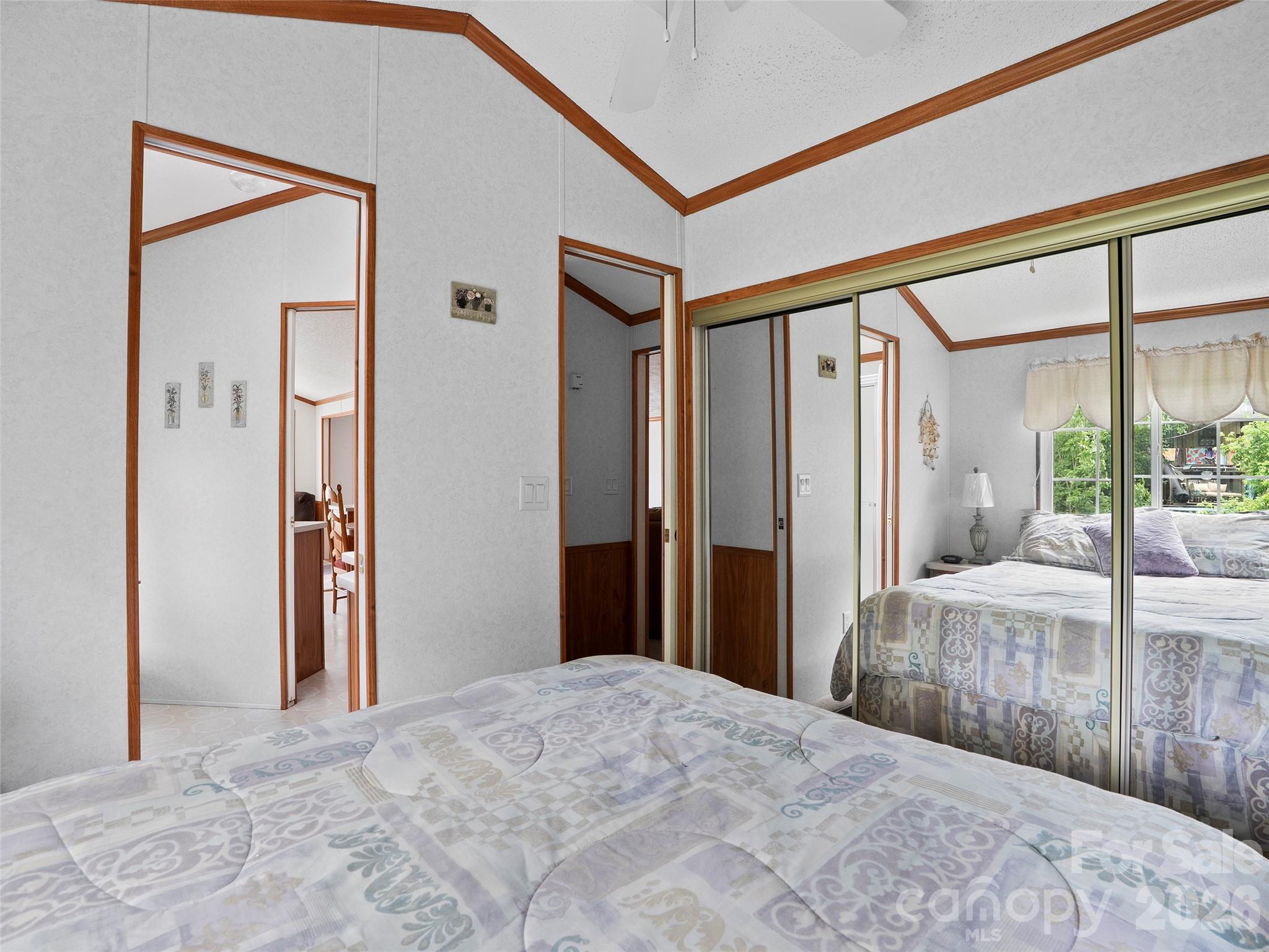 43 Pike Point — Waynesville