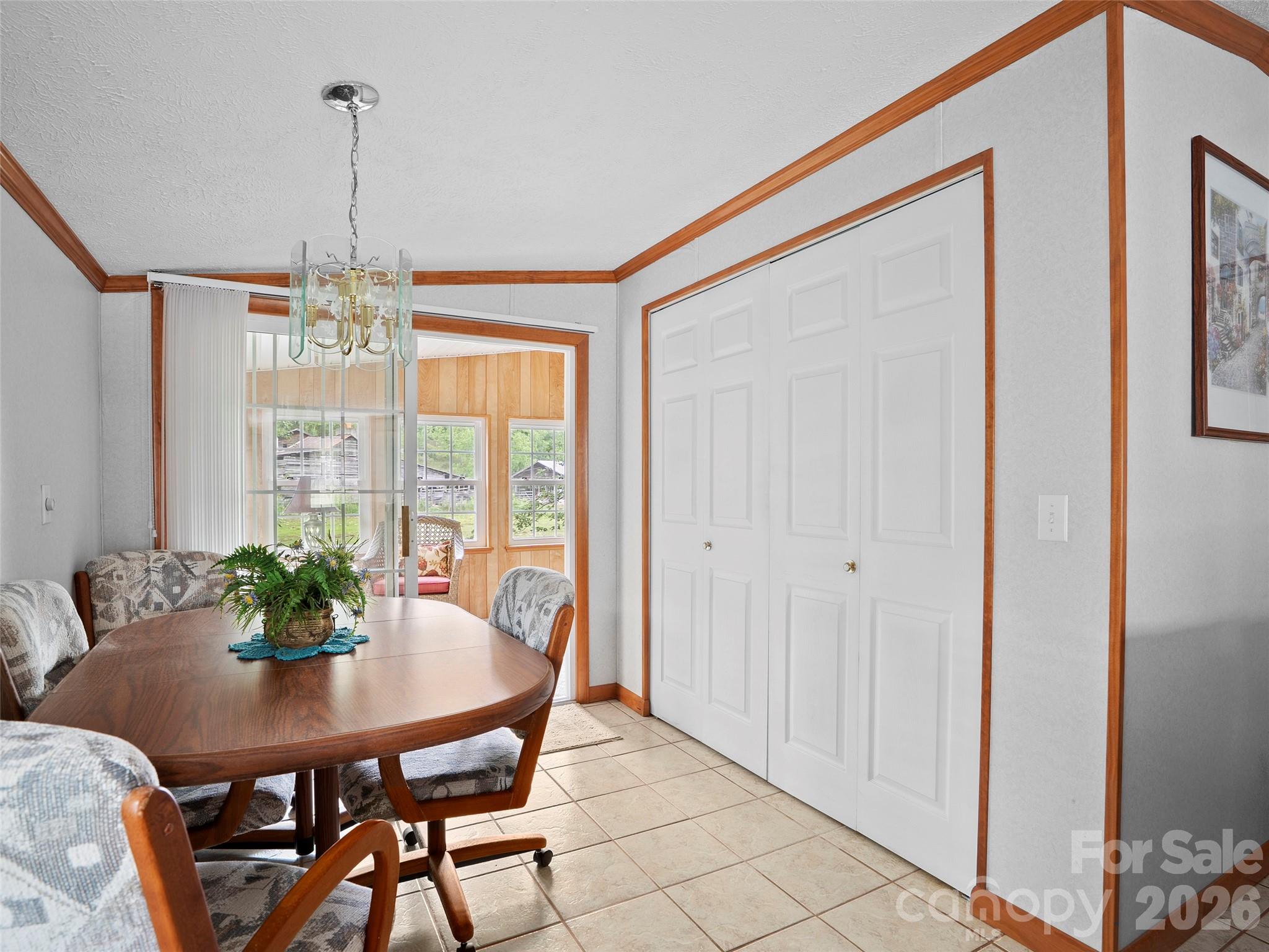 43 Pike Point — Waynesville