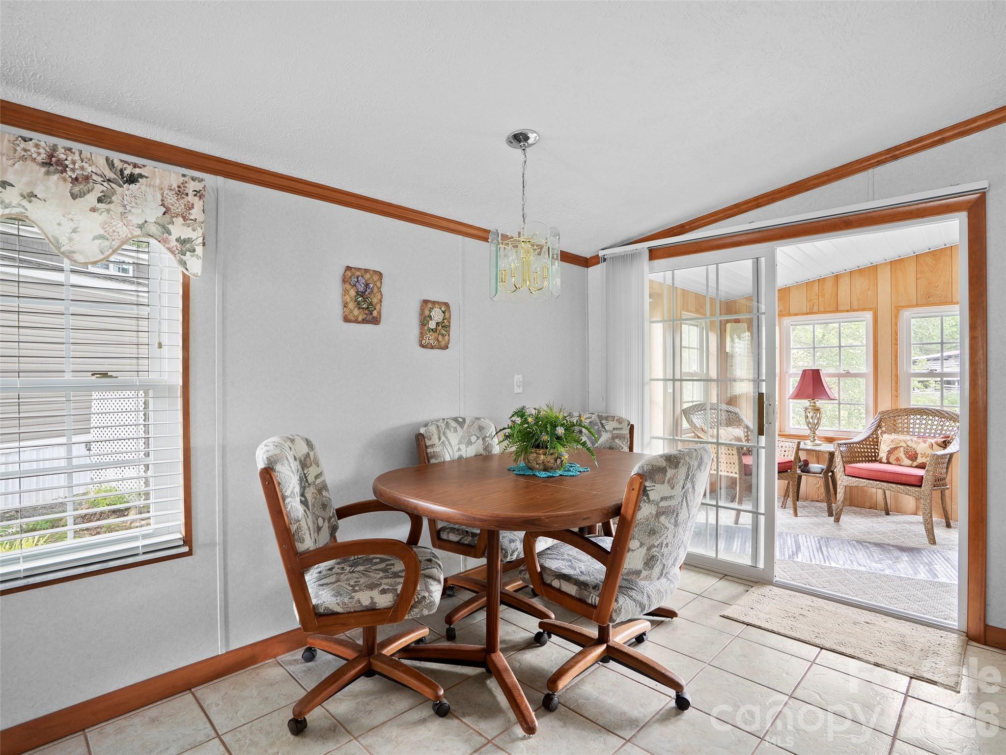 43 Pike Point — Waynesville