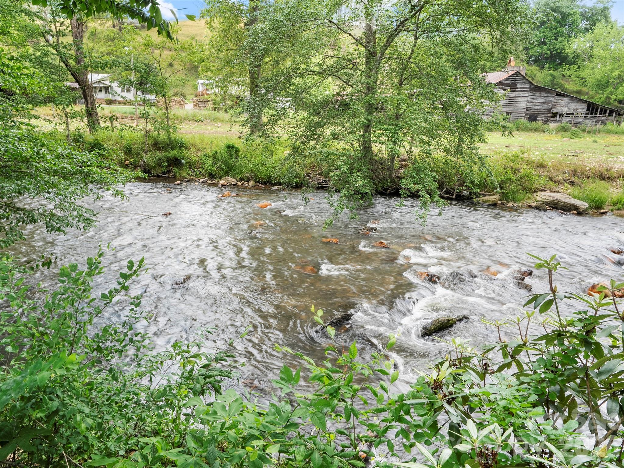 43 Pike Point — Waynesville
