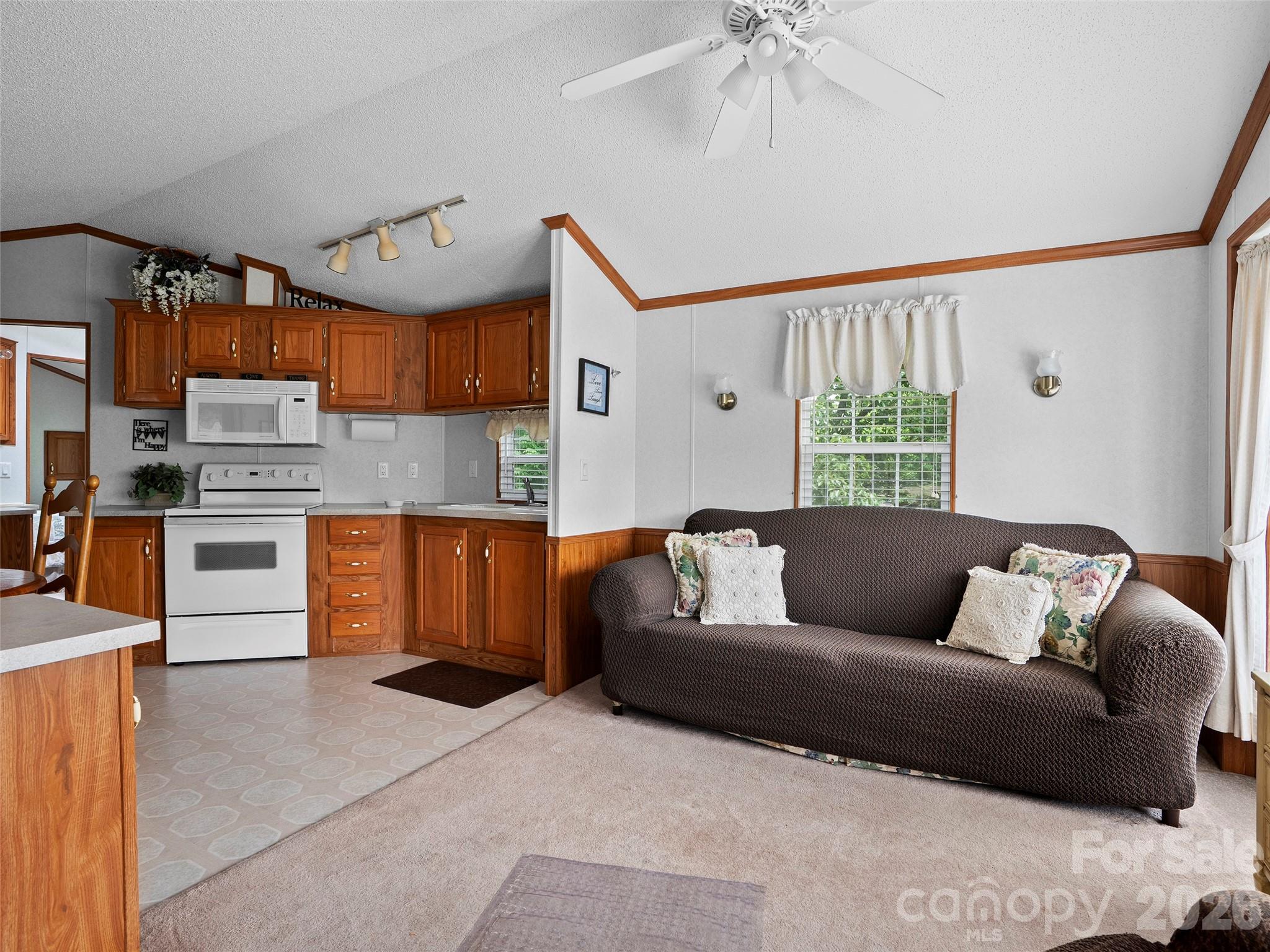 43 Pike Point — Waynesville