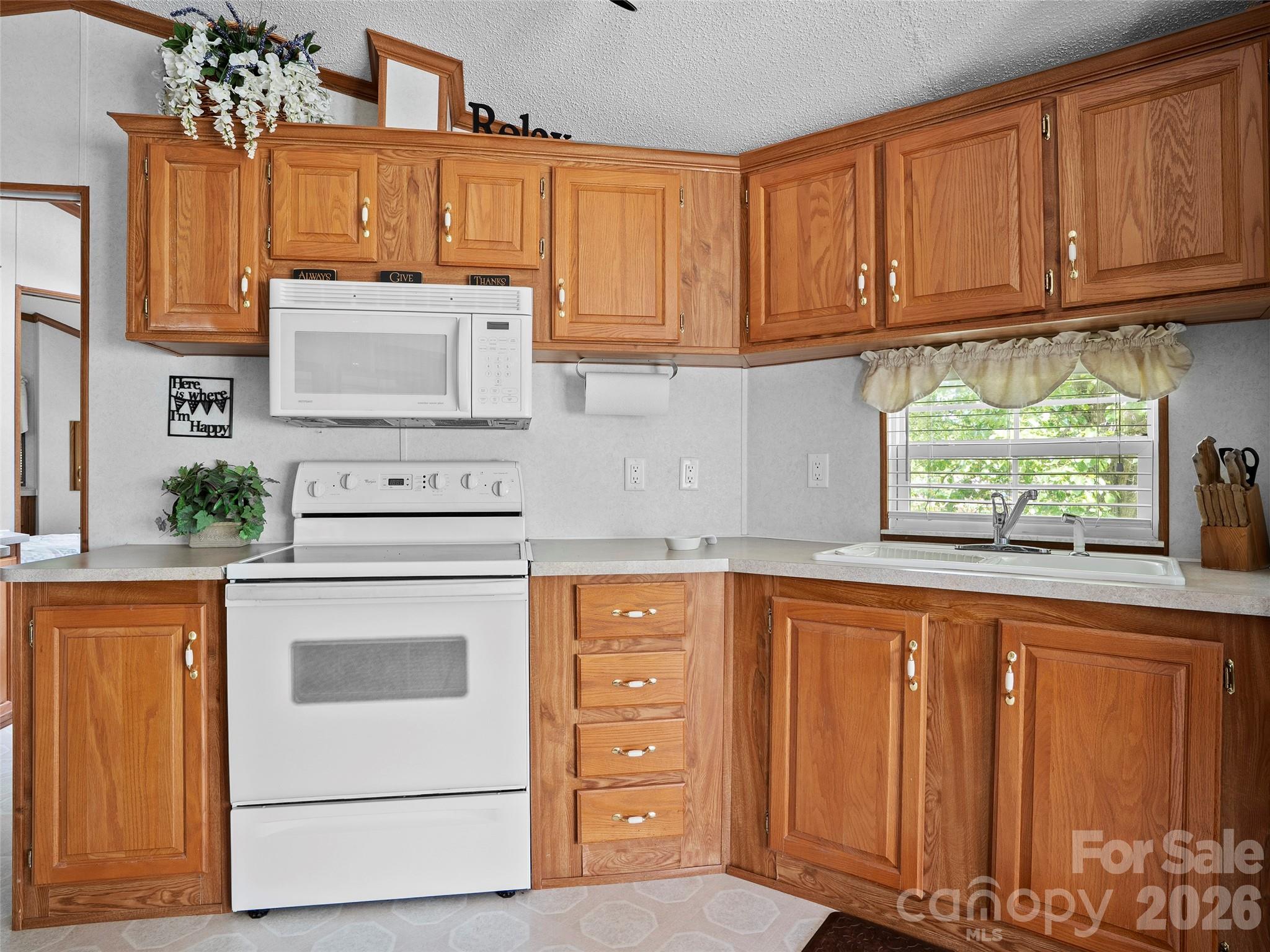 43 Pike Point — Waynesville